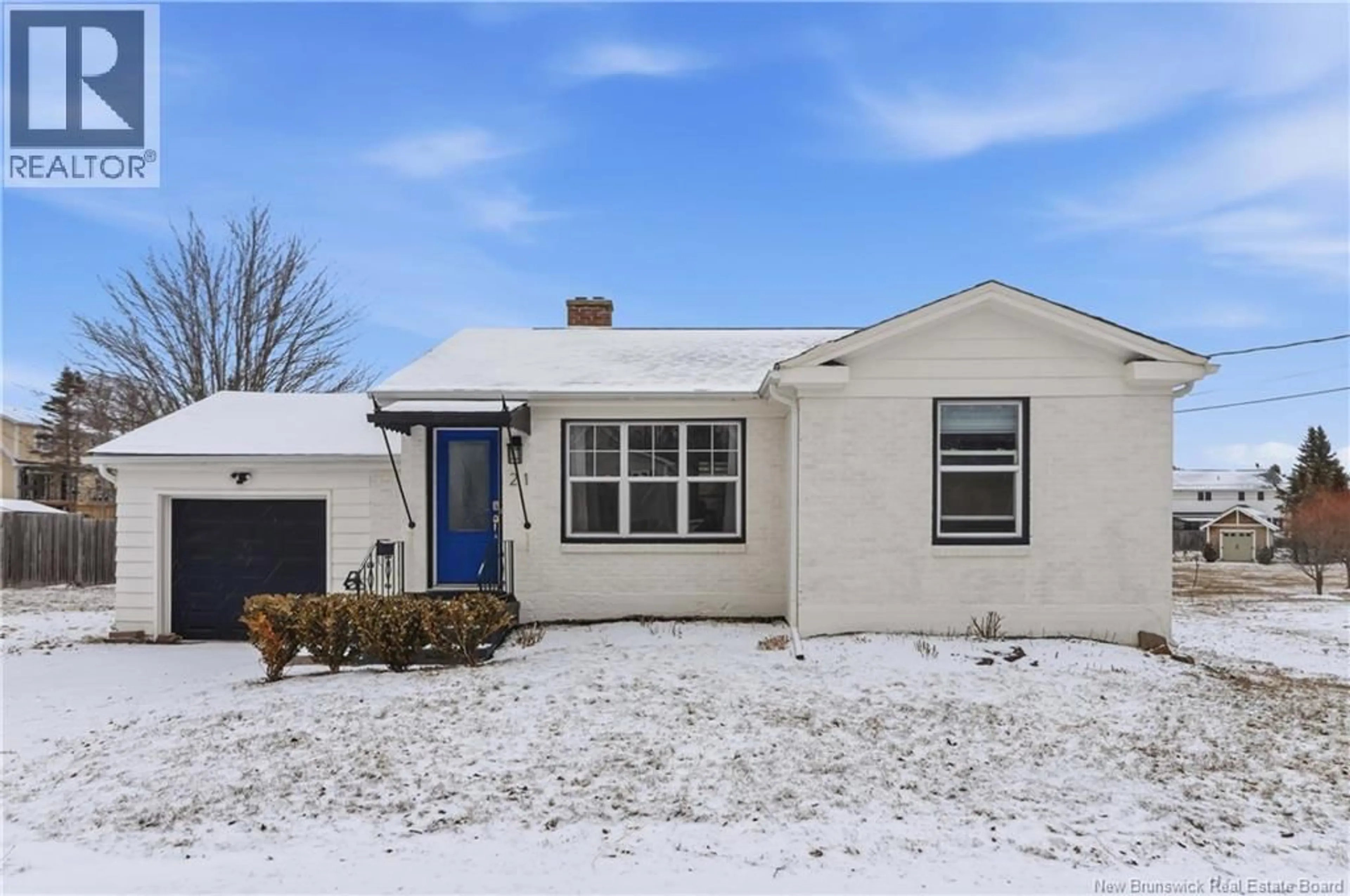 Home with vinyl exterior material, street for 21 KENMORE DRIVE, Moncton New Brunswick E1A4J7