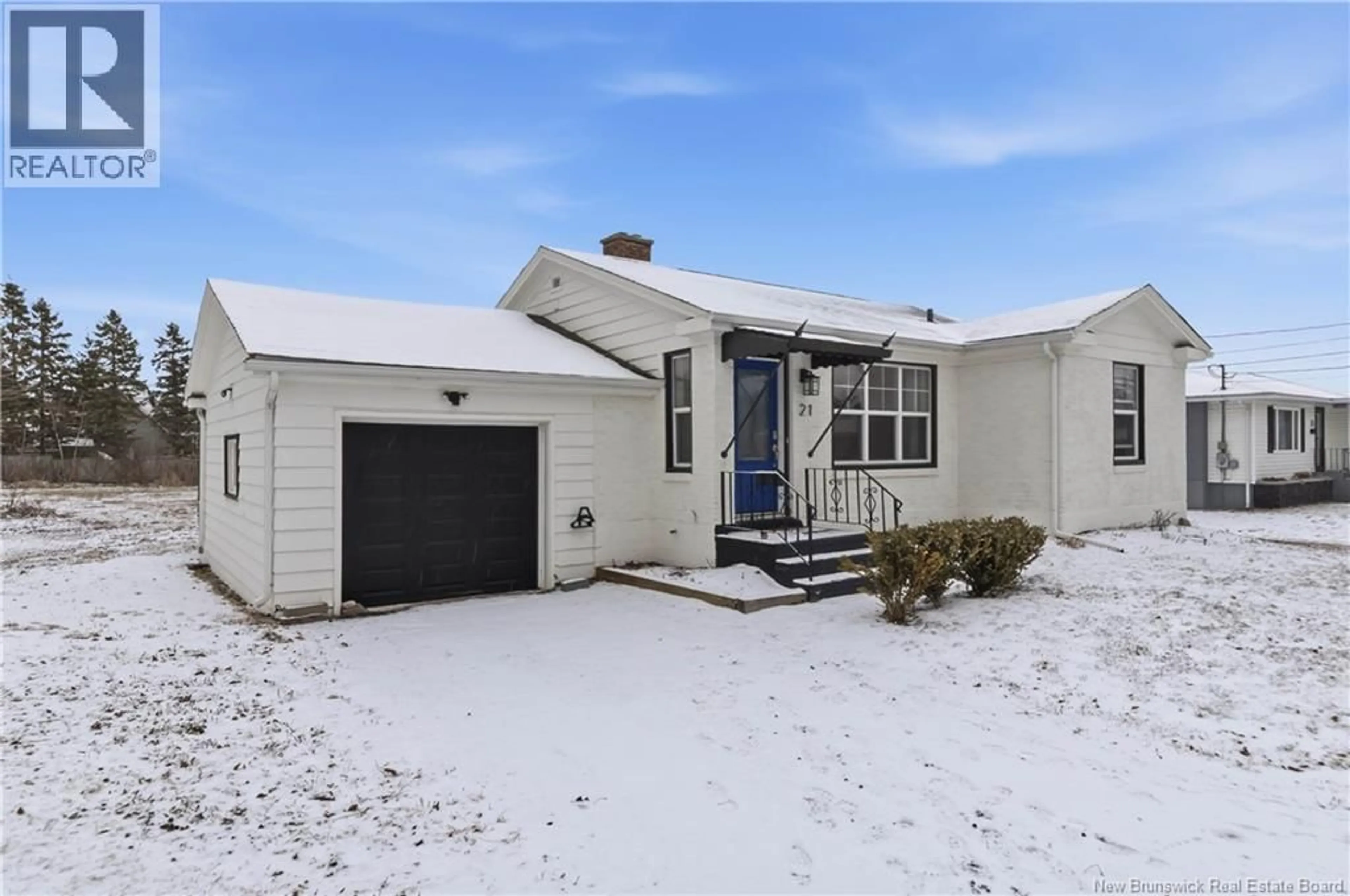 Home with vinyl exterior material, street for 21 KENMORE DRIVE, Moncton New Brunswick E1A4J7