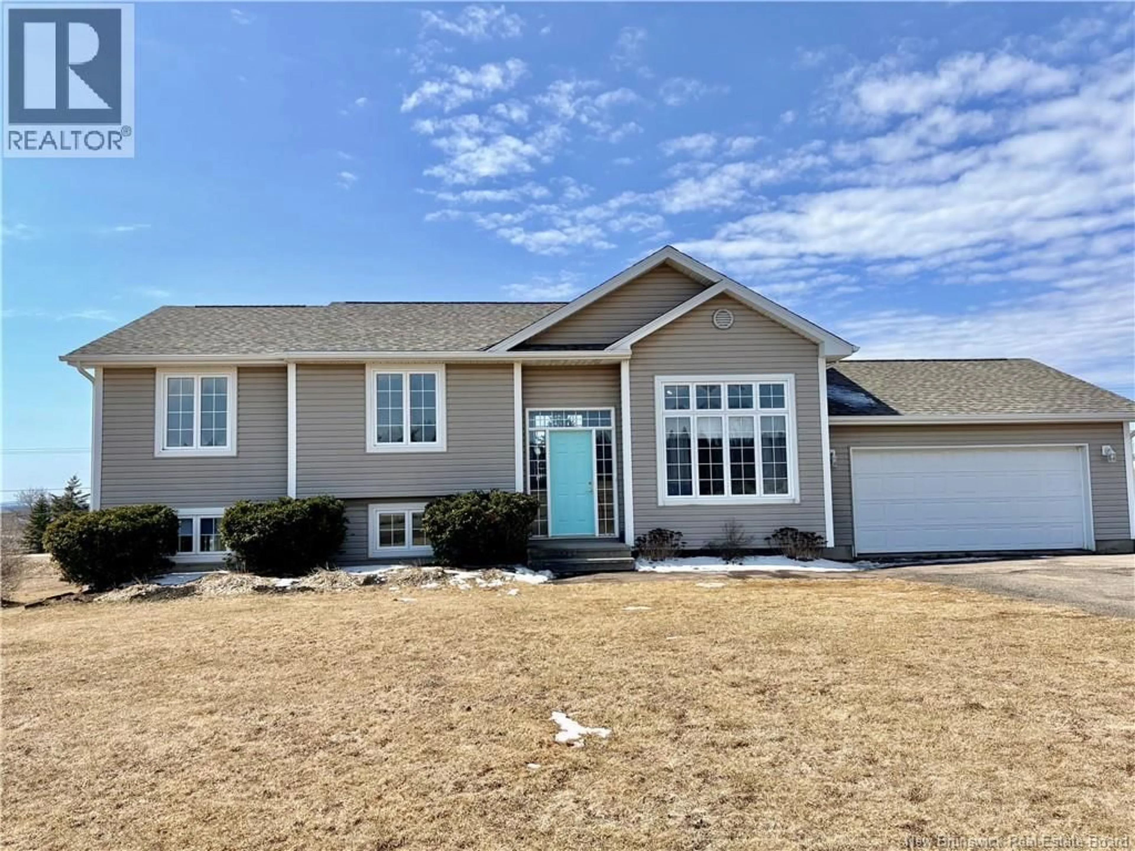 Home with vinyl exterior material, street for 25 WINDY HILL, Indian Mountain New Brunswick E1G3B1