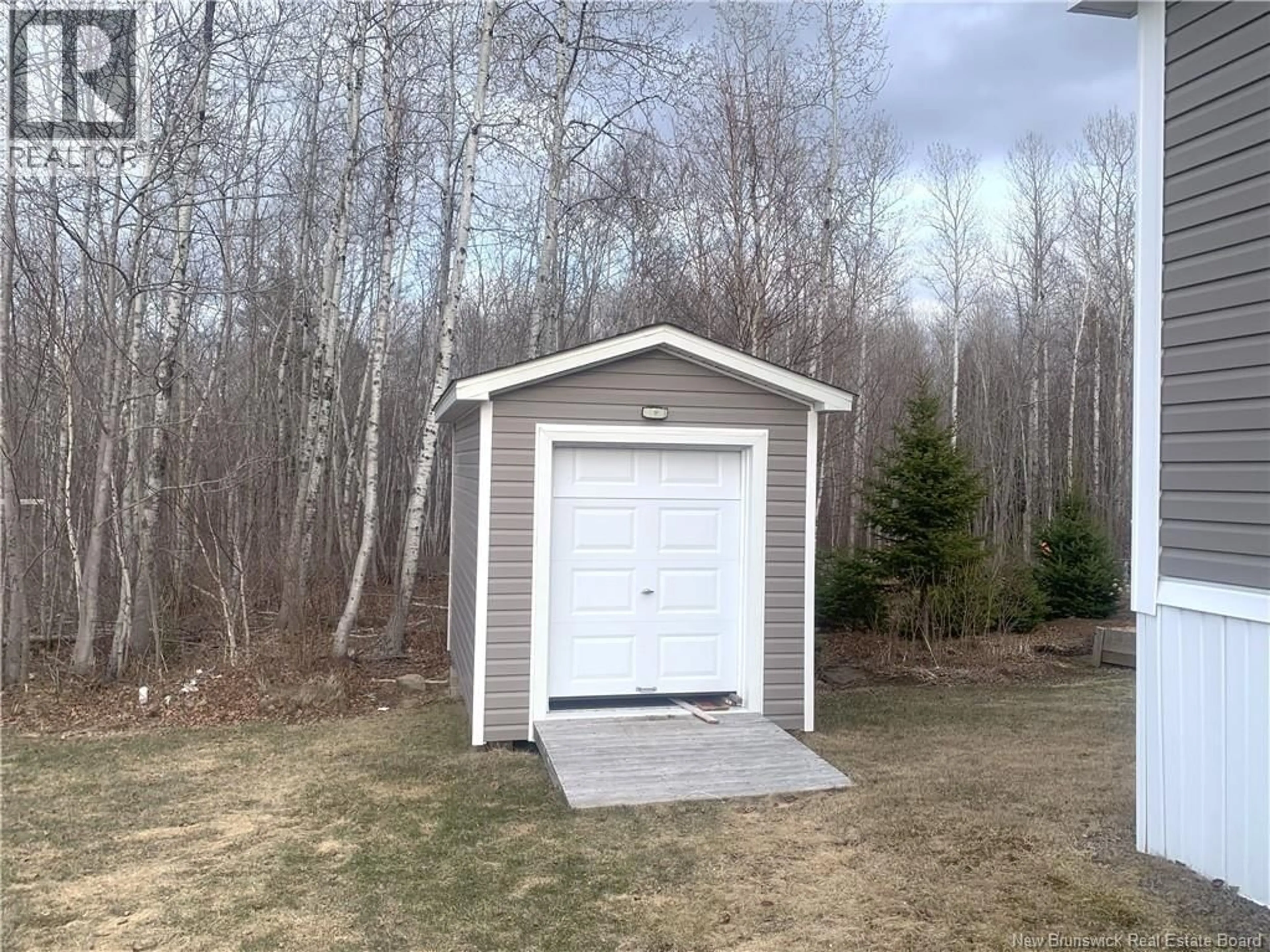 Shed for 48 PERROT, Shediac New Brunswick E4P0H4