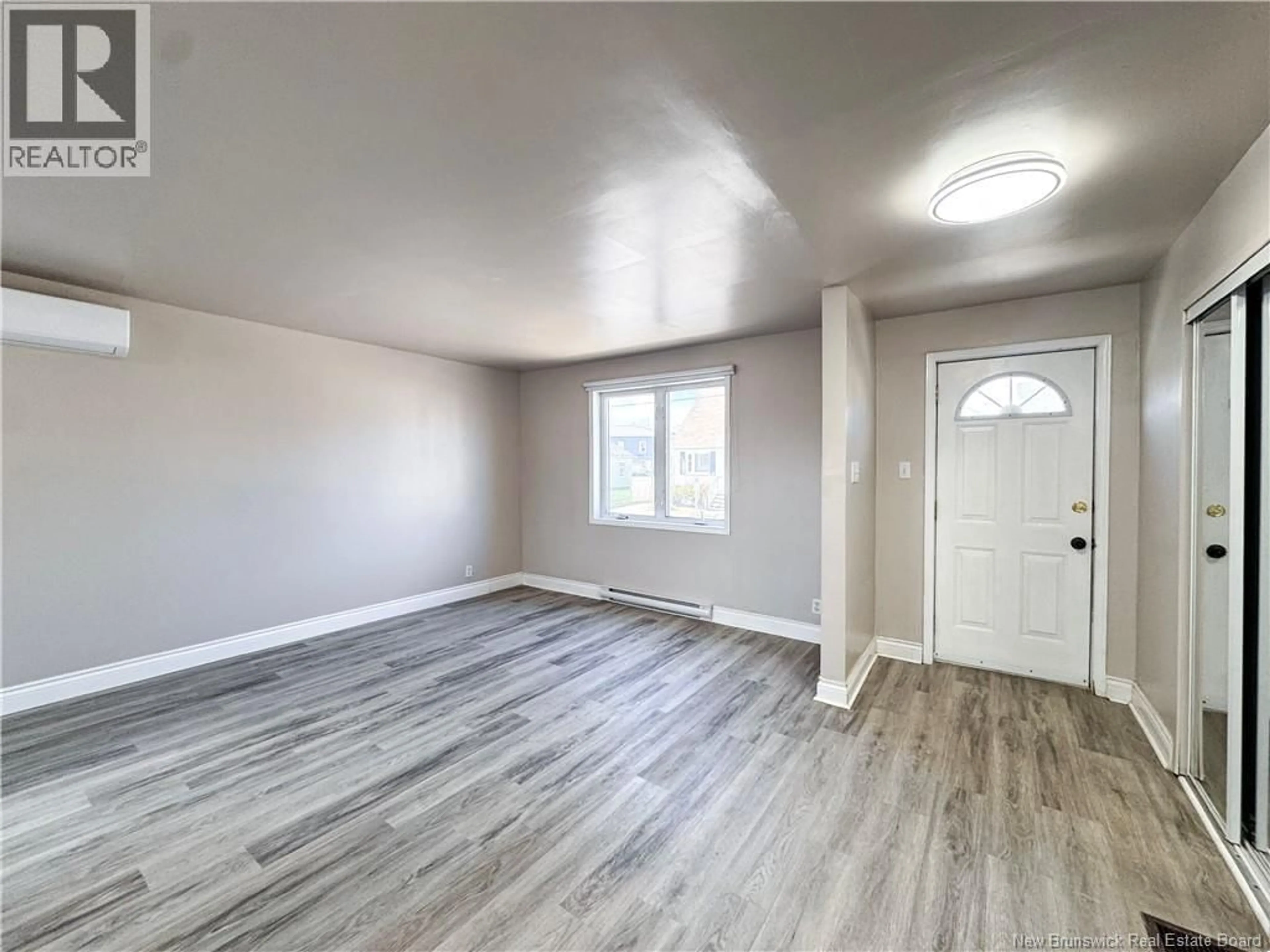 A pic of a room for 25 STAFFORD STREET, Moncton New Brunswick E1C4R3