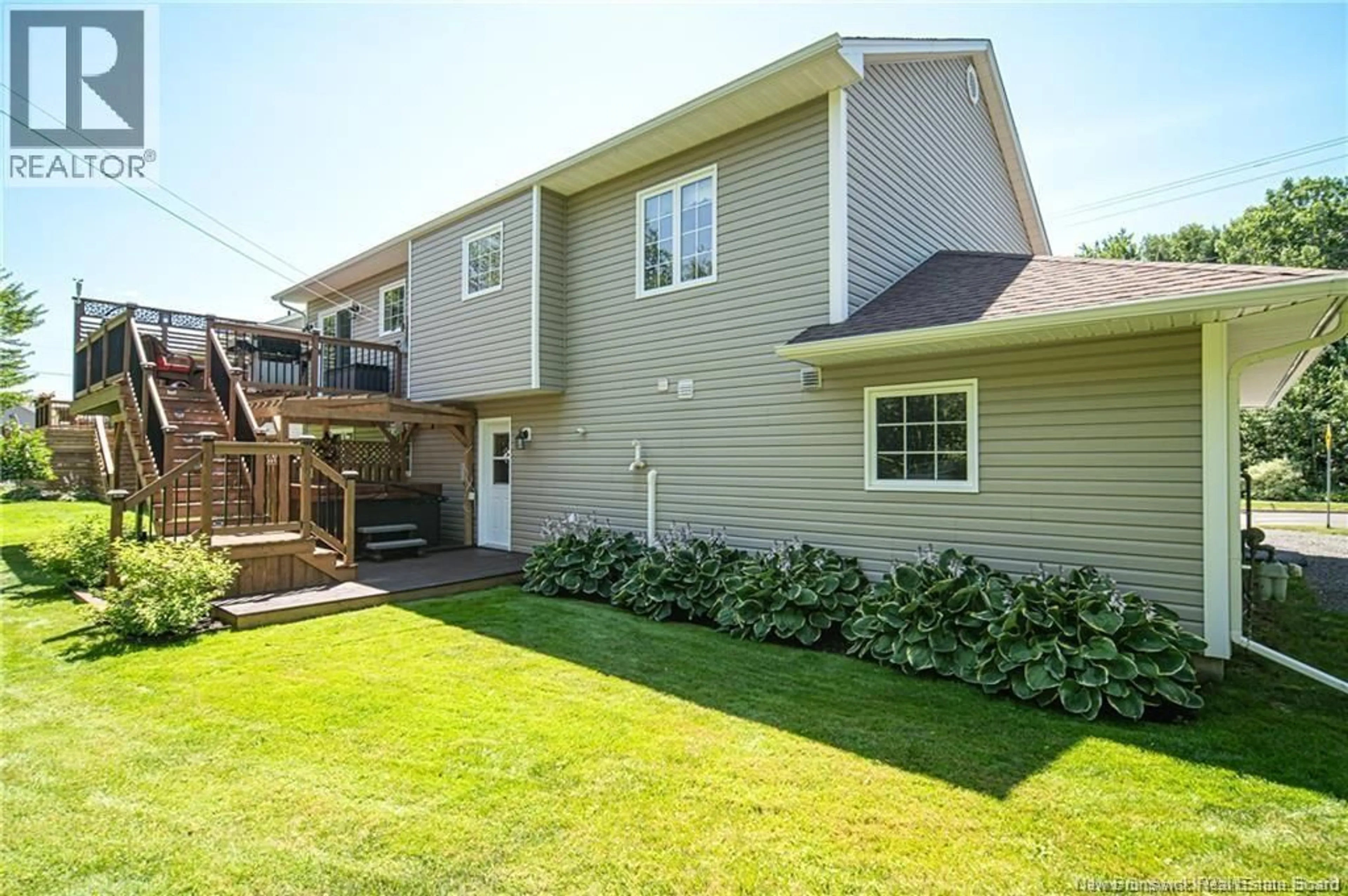 Patio, unknown for 48 PETERS DRIVE, Fredericton New Brunswick E3A0L2