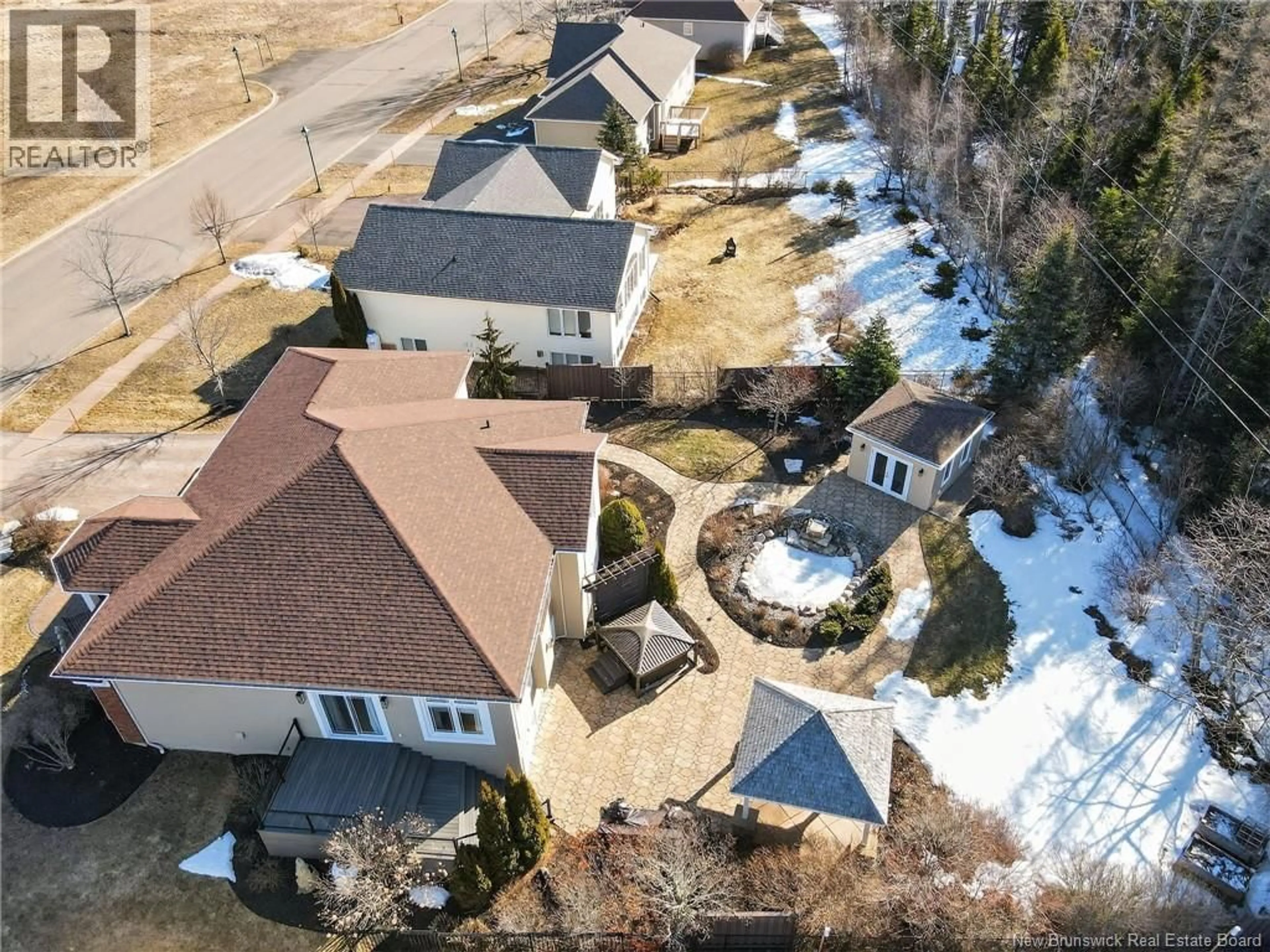 A pic from outside/outdoor area/front of a property/back of a property/a pic from drone, street for 60 ROYAL OAKS, Moncton New Brunswick E1H3P2