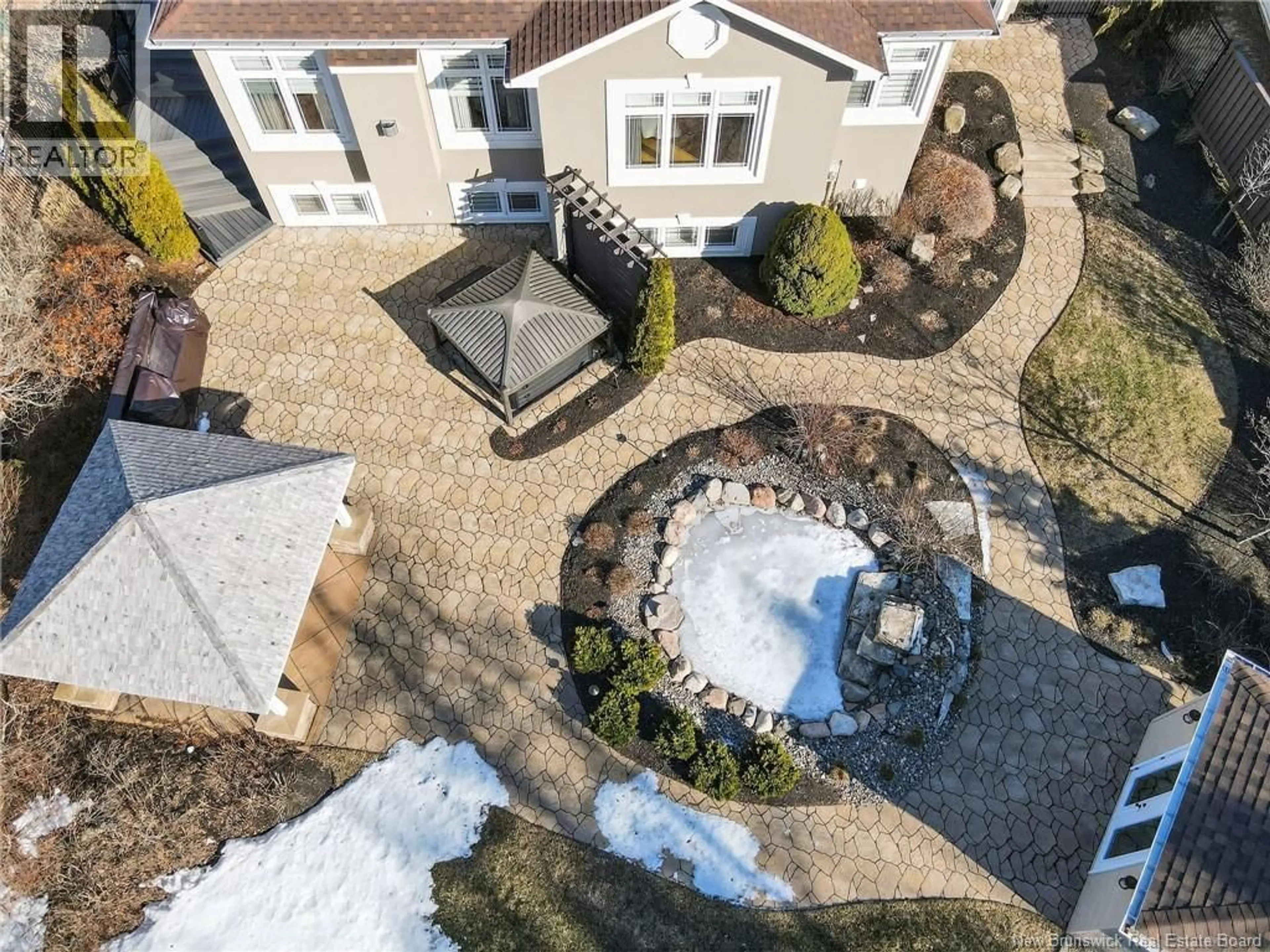 A pic from outside/outdoor area/front of a property/back of a property/a pic from drone, unknown for 60 ROYAL OAKS, Moncton New Brunswick E1H3P2