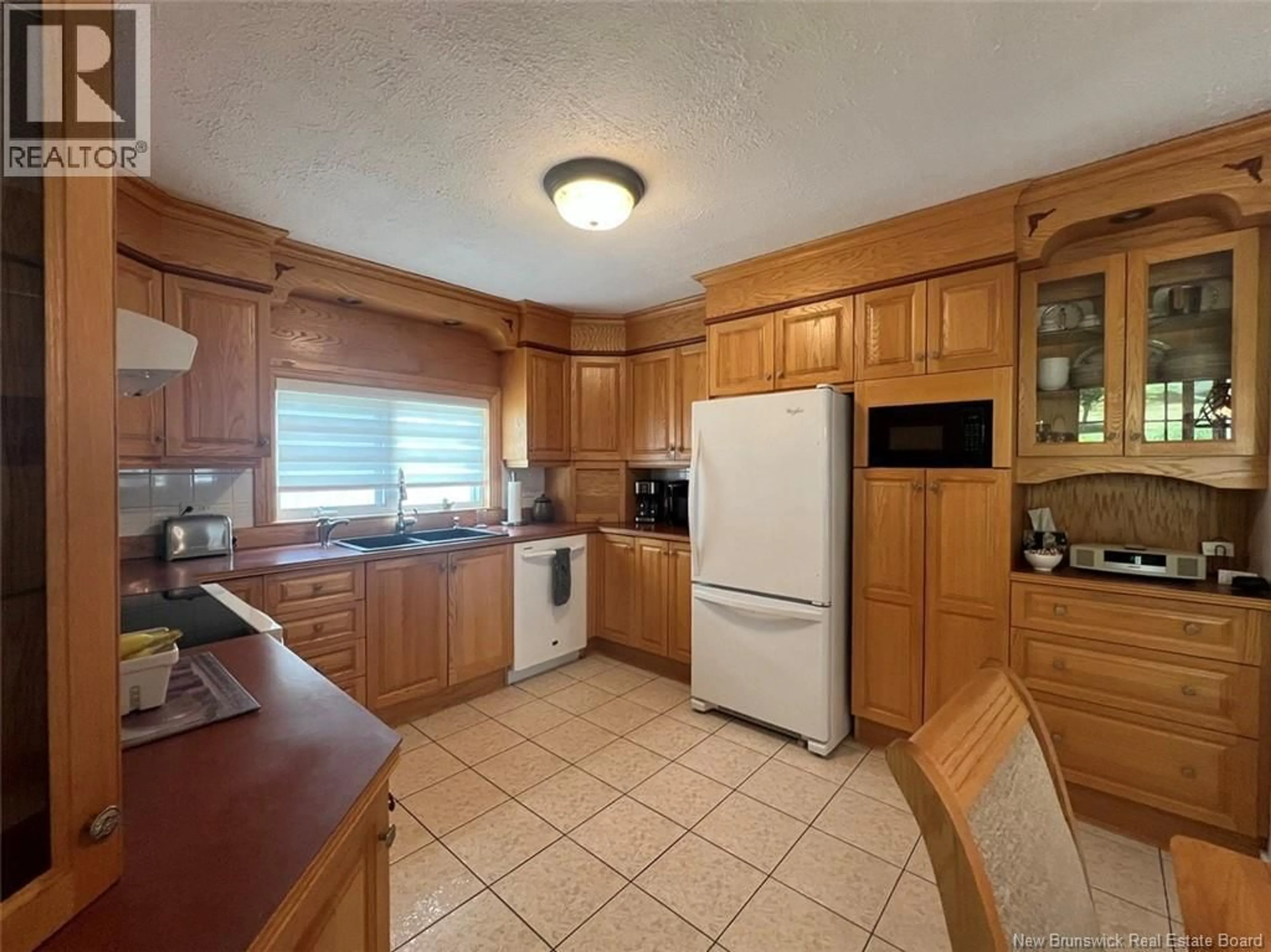 Standard kitchen, unknown for 189 MARTIN STREET, Edmundston New Brunswick E3V2N6
