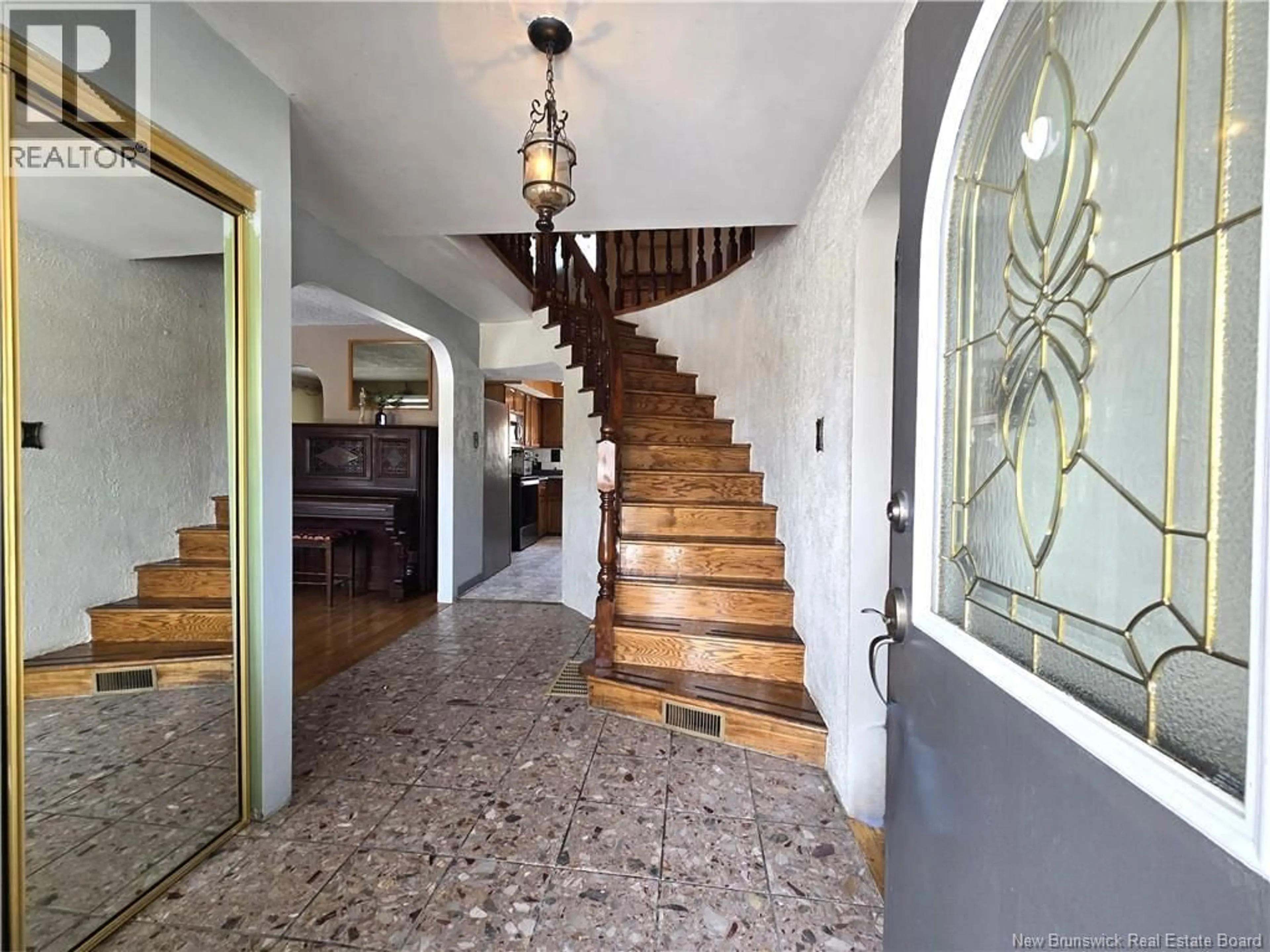 Indoor foyer for 53 HECTOR, Neguac New Brunswick E9G1H8