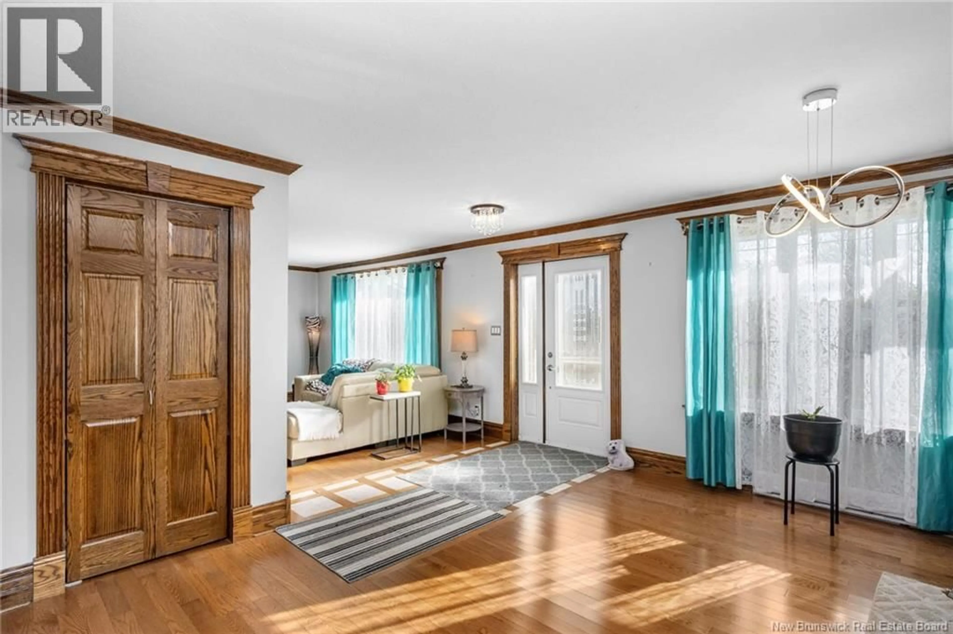 Indoor entryway for 3 CHATELLERAULT AVENUE, Saint-Antoine New Brunswick E4V1C8