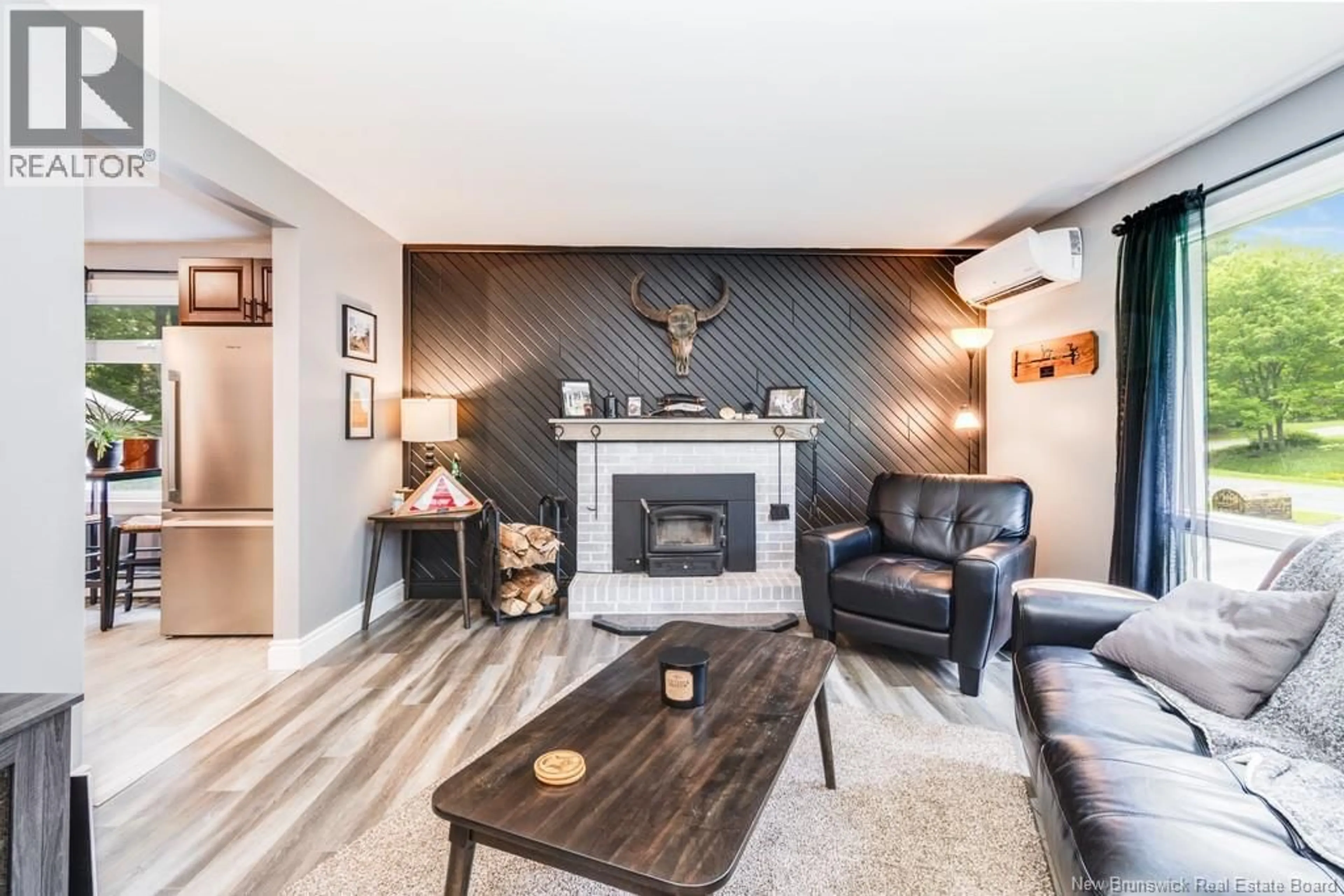 Living room with furniture, unknown for 28 CHRISTOPHER DRIVE, Burton New Brunswick E2V3H7