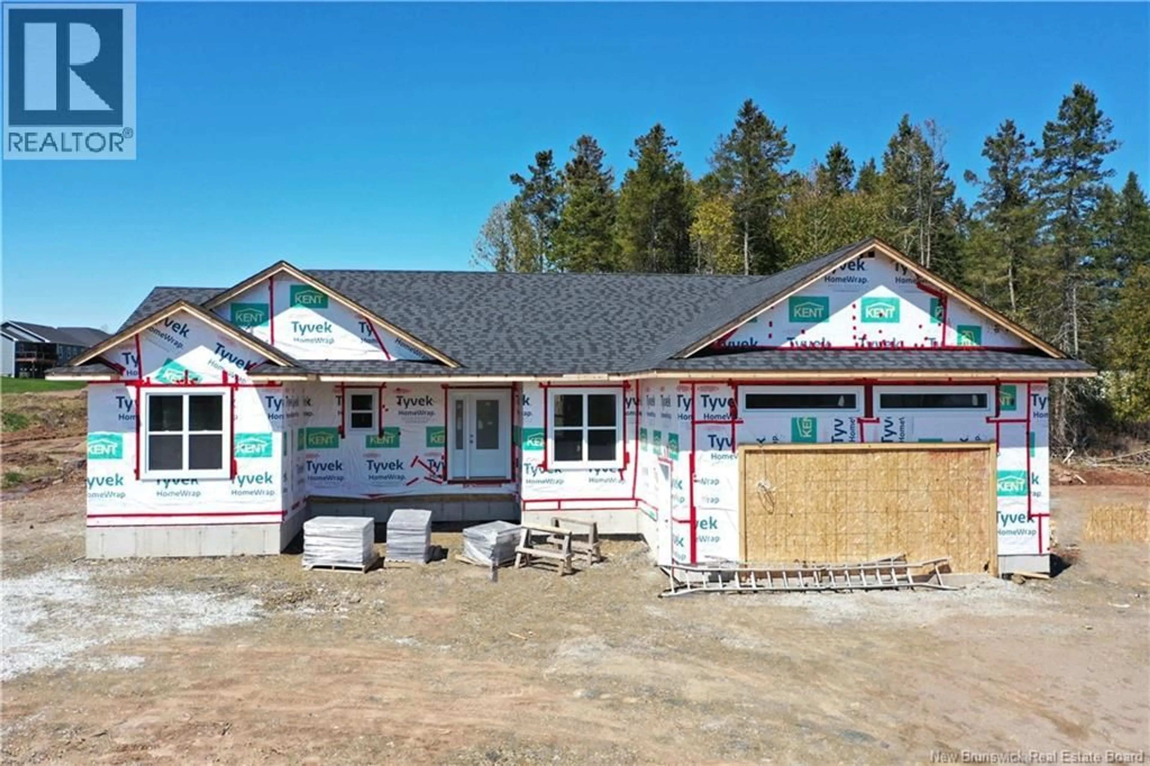 Home with vinyl exterior material, building for 32 HOMESTEAD DRIVE, Hampton New Brunswick E5N0J6