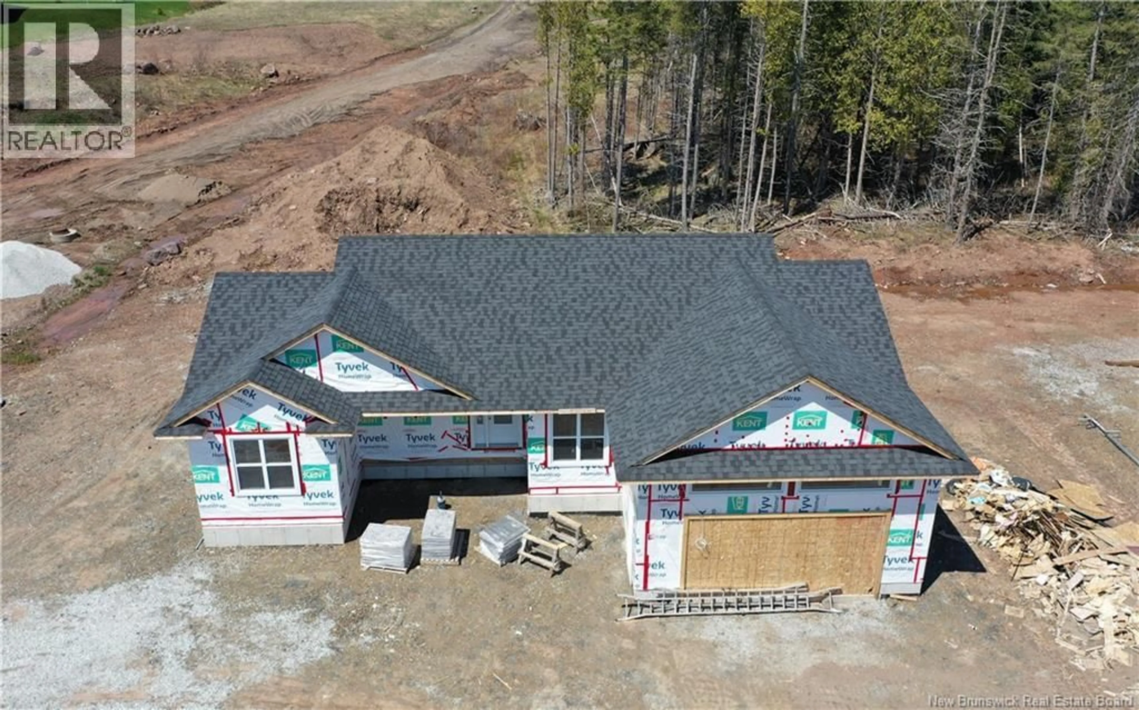 A pic from outside/outdoor area/front of a property/back of a property/a pic from drone, building for 32 HOMESTEAD DRIVE, Hampton New Brunswick E5N0J6