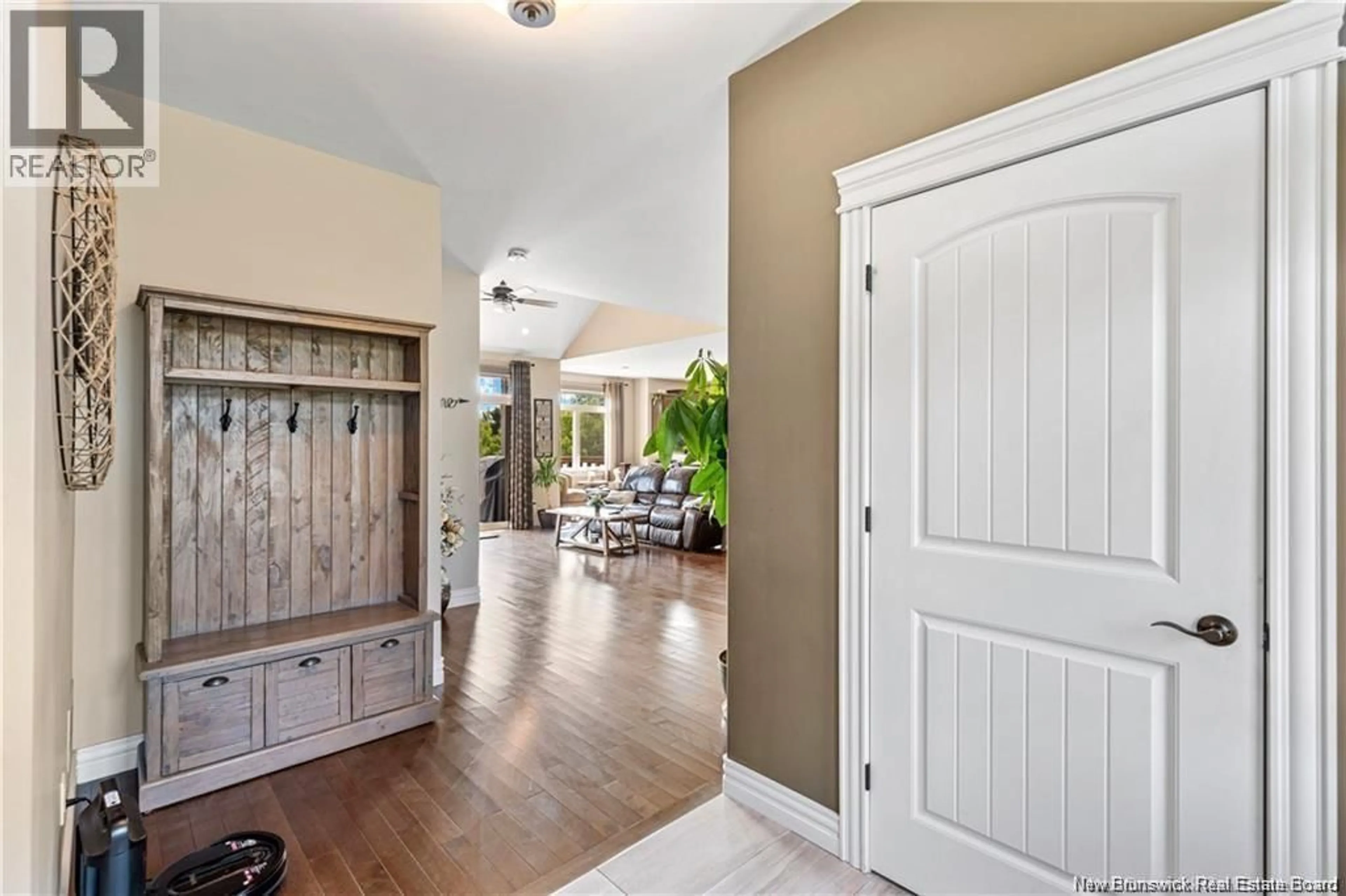 Indoor entryway for 5543 DES ERABLES, Rogersville New Brunswick E4Y1K5