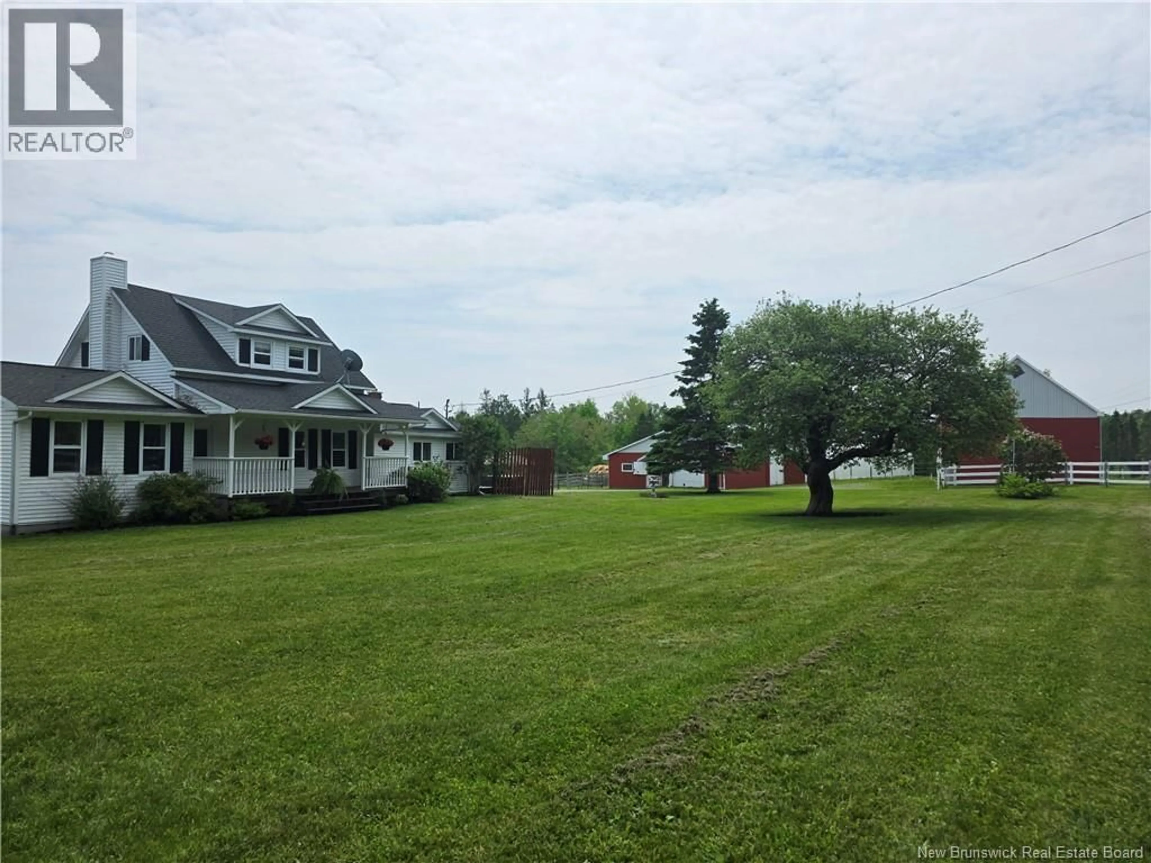 A pic from outside/outdoor area/front of a property/back of a property/a pic from drone, unknown for 3676 ROUTE 640, Yoho New Brunswick E6K2Z8