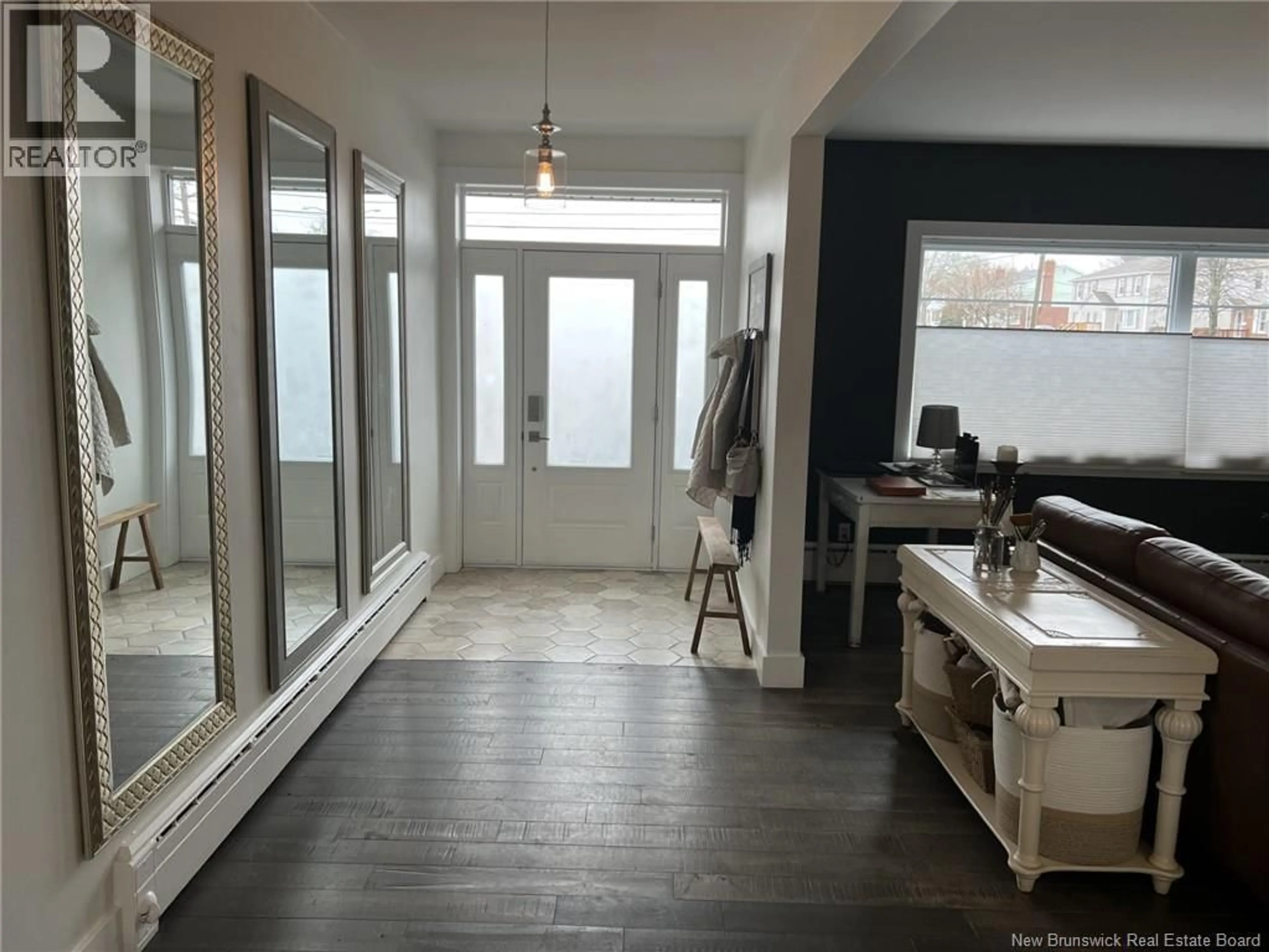 Indoor entryway for 125 ARDEN STREET, Moncton New Brunswick E1C4B9