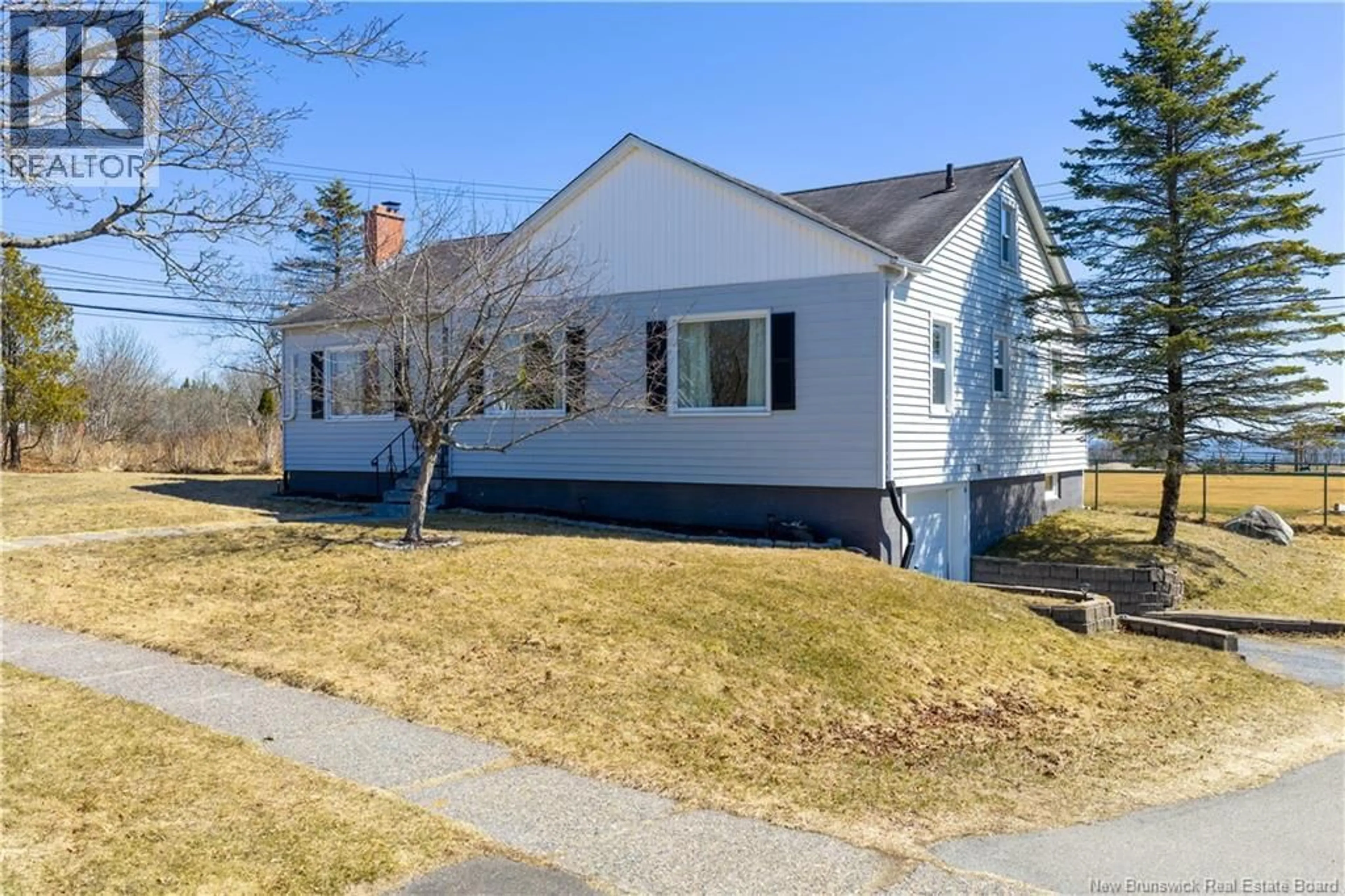 Home with vinyl exterior material, street for 496 ARGYLE STREET, Saint John New Brunswick E2M3B1