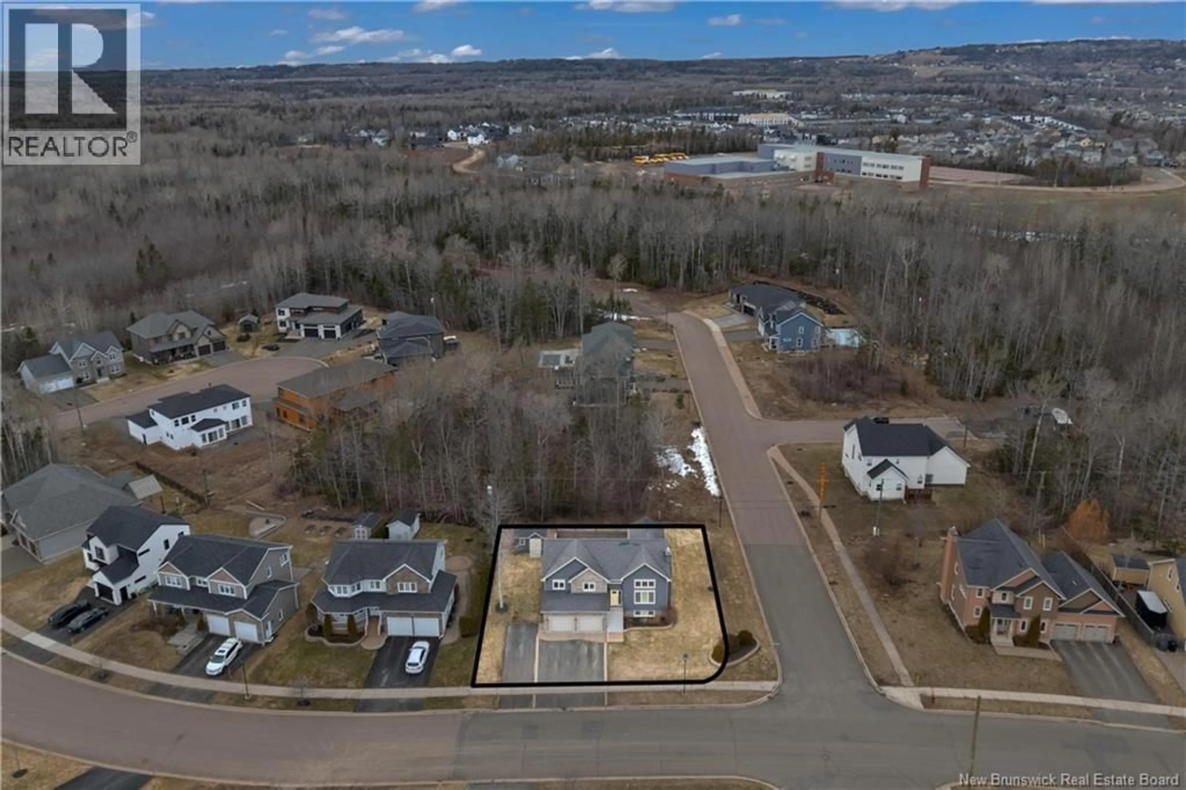 A pic from outside/outdoor area/front of a property/back of a property/a pic from drone, unknown for 47 BLACKSTONE DRIVE, Moncton New Brunswick E1G0P4
