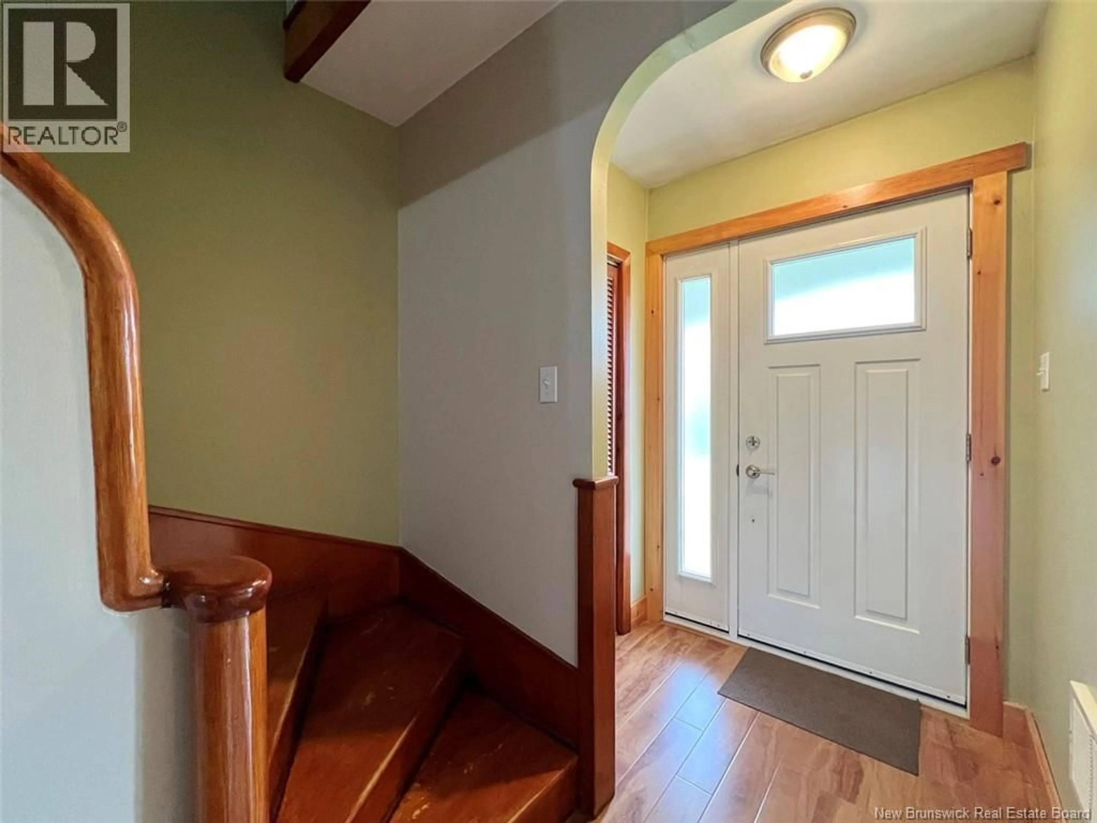 Indoor entryway for 30 HUBERT STREET, Edmundston New Brunswick E3V0B6
