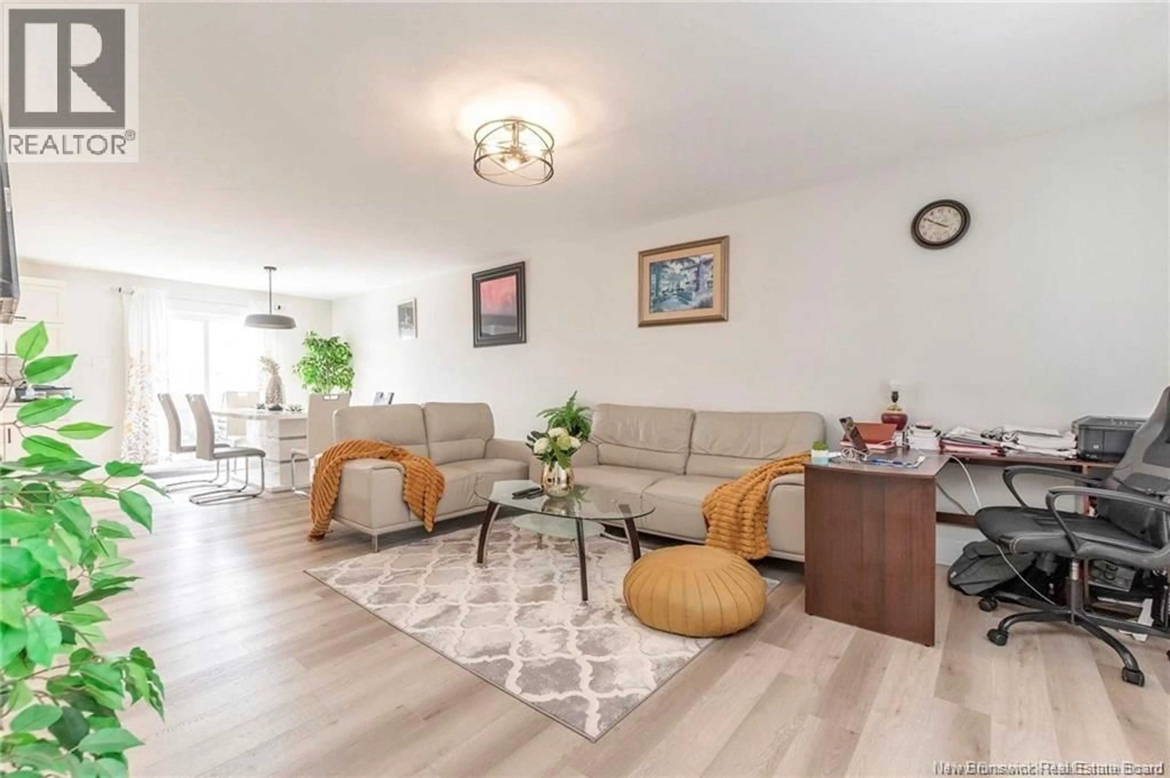 Living room with furniture, unknown for 245 LORETTE, Dieppe New Brunswick E1A8M4