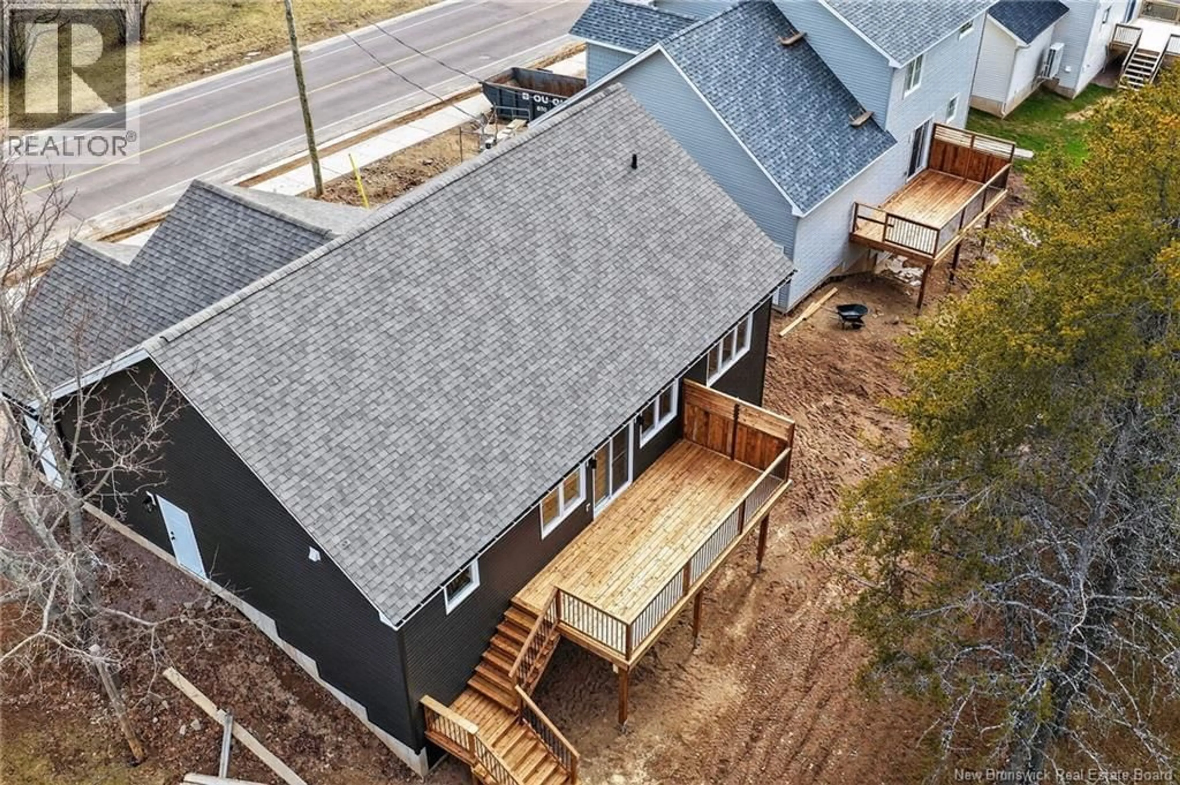 A pic from outside/outdoor area/front of a property/back of a property/a pic from drone, building for 214 BREAUX BRIDGE STREET, Shediac New Brunswick E4P0Y3