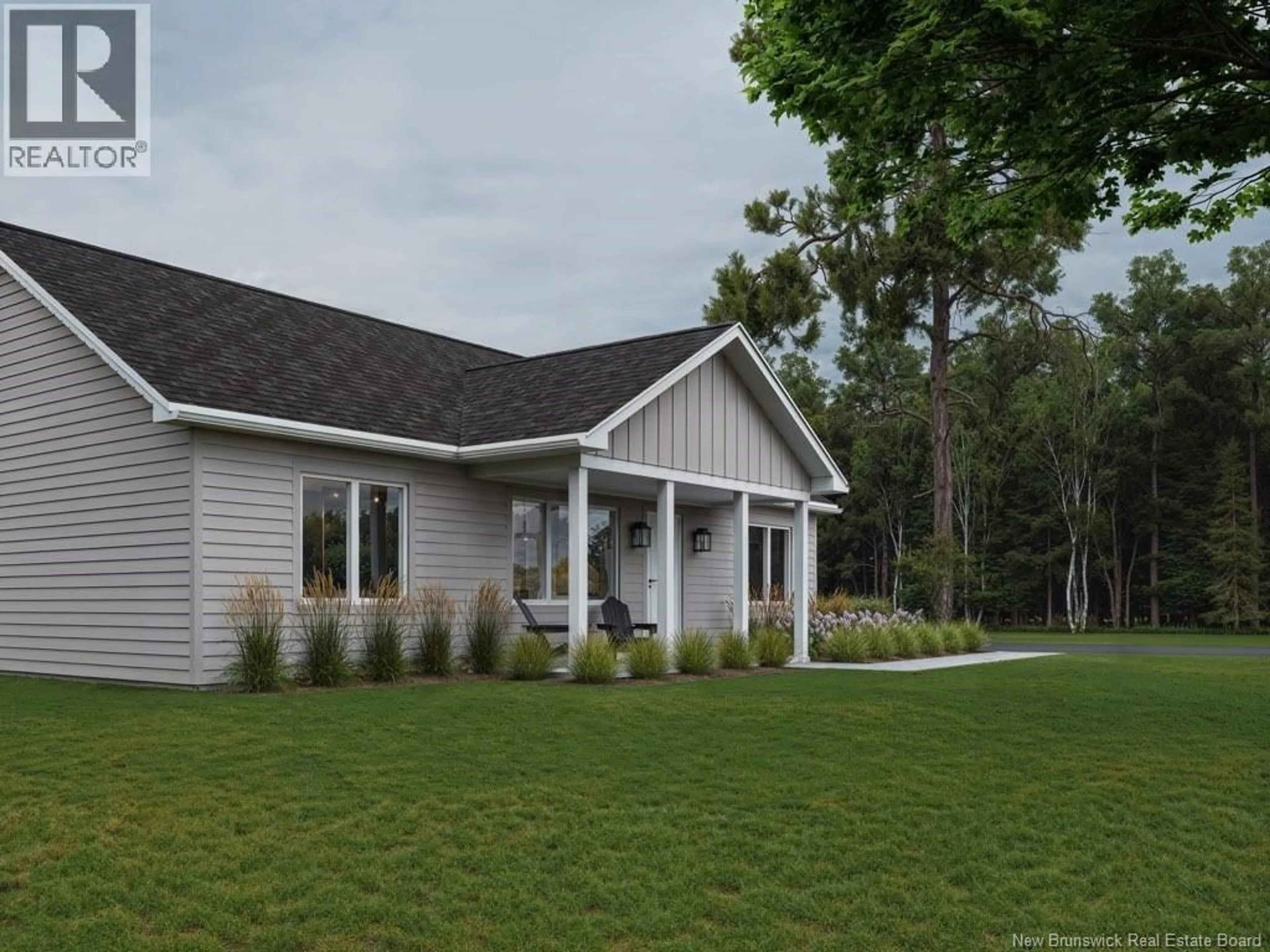 Home with vinyl exterior material, mountain view for 35 AVE LAURA AVE, Saint-Antoine New Brunswick E4V1J8