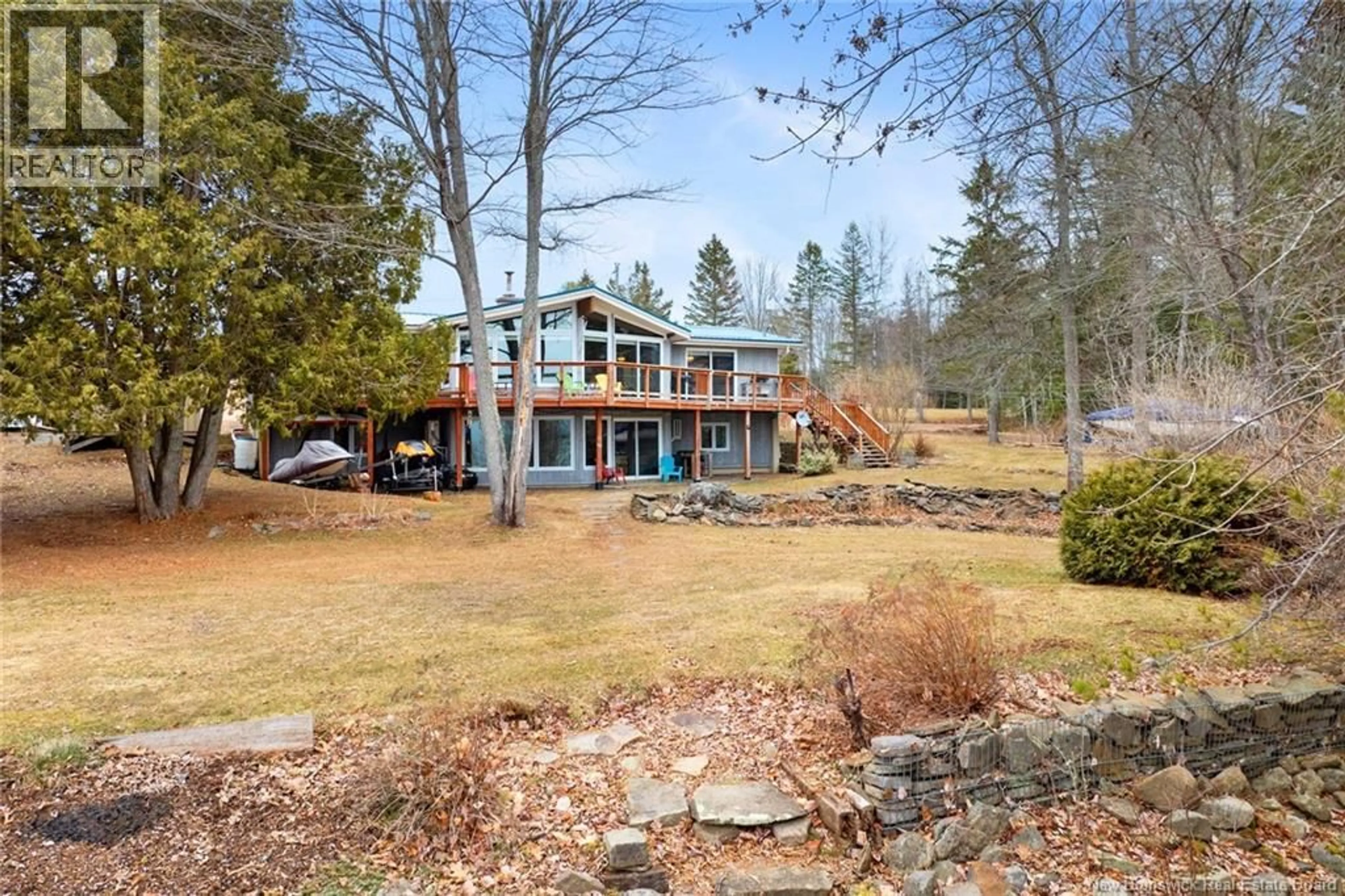 A pic from outside/outdoor area/front of a property/back of a property/a pic from drone, water/lake/river/ocean view for 93 WASHADEMOAK LANE, Cambridge-Narrows New Brunswick E4C1T8