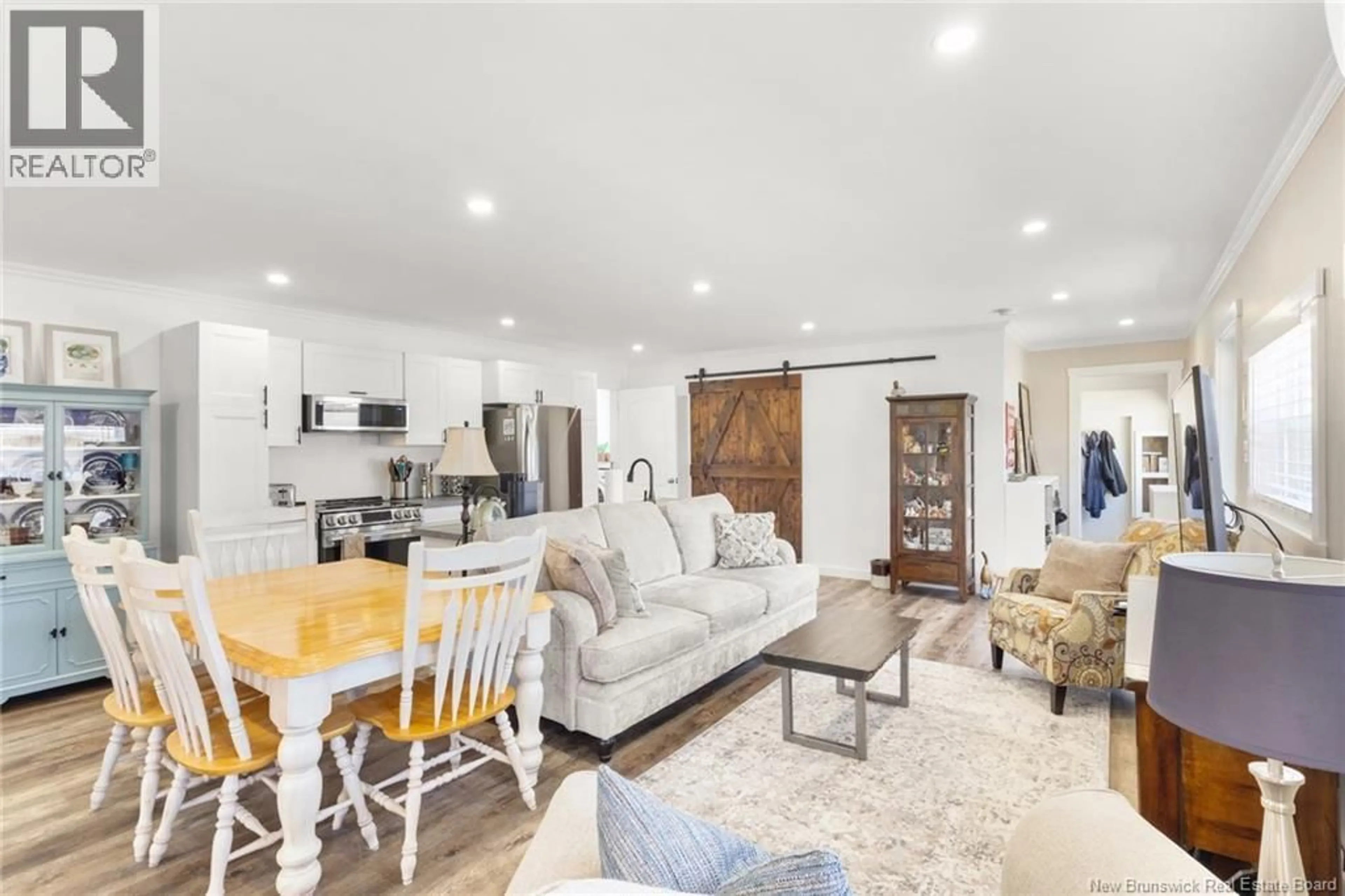 Living room with furniture, unknown for 20 CENTENNIAL DRIVE, Minto New Brunswick E4B3R9