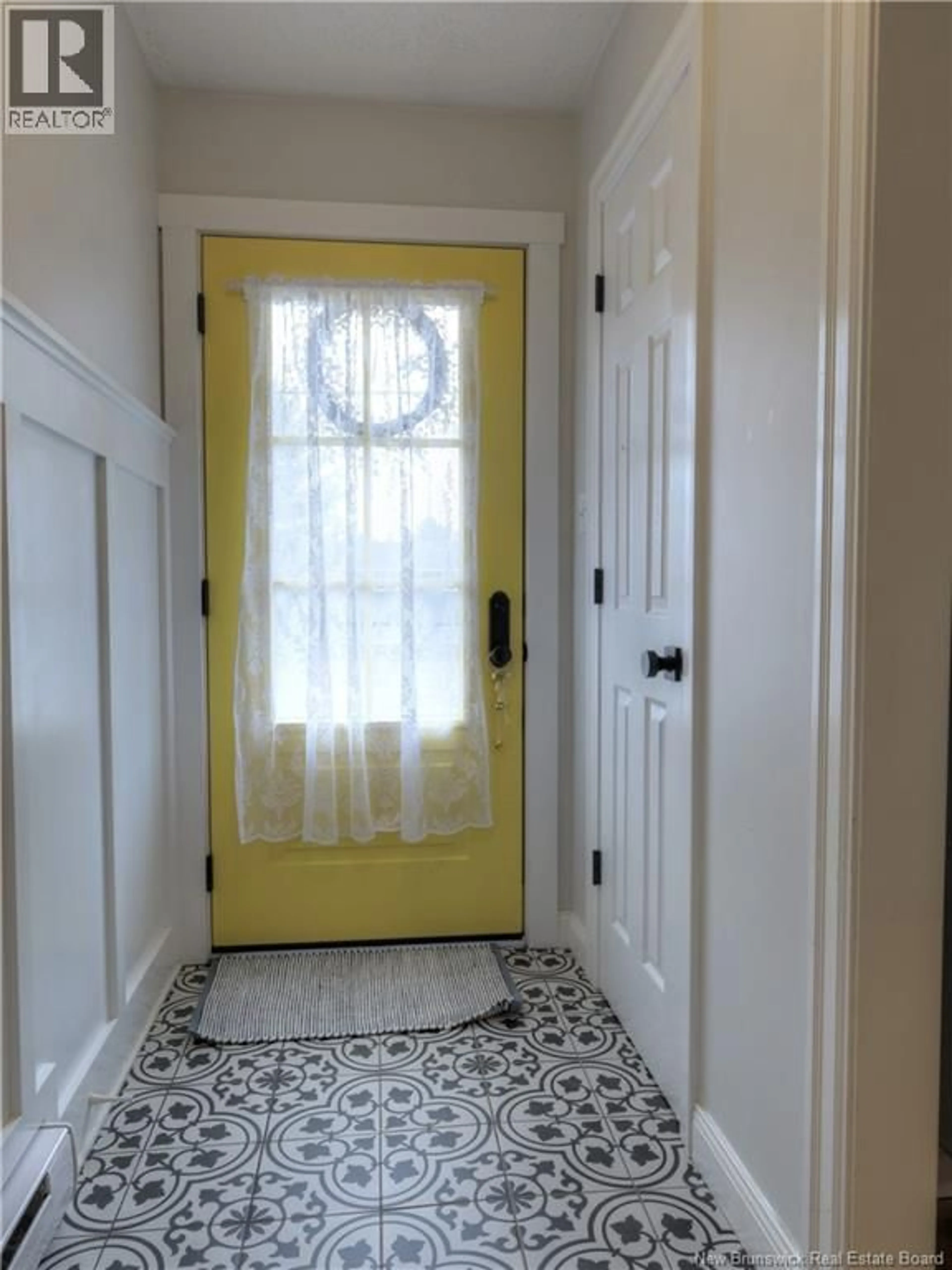 Indoor entryway for 38 KENNETH STREET, Beaver Dam New Brunswick E3B8B4