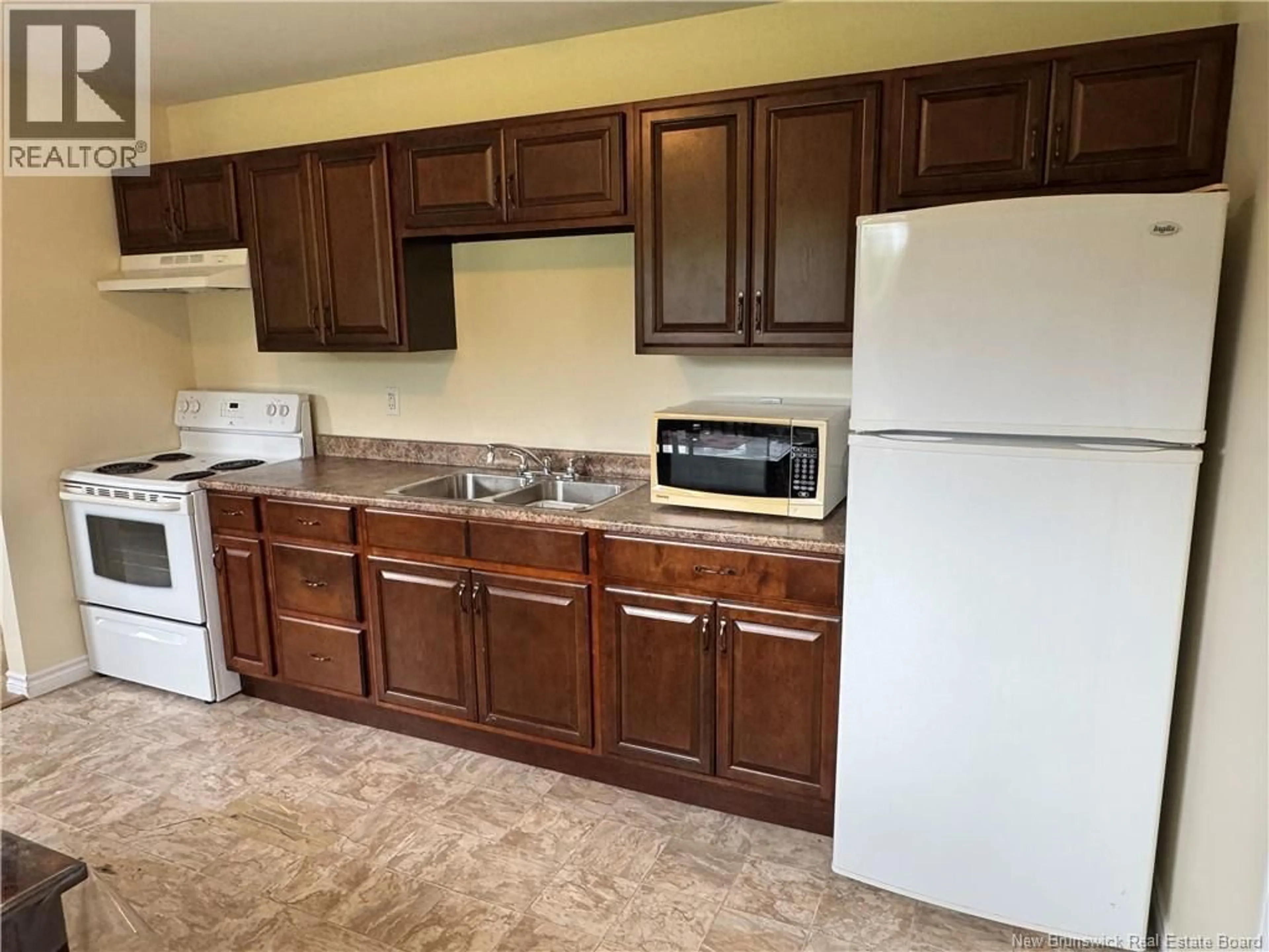 Standard kitchen, unknown for 1080 BEACONSFIELD ROAD, Beaconsfield New Brunswick E7H1H2