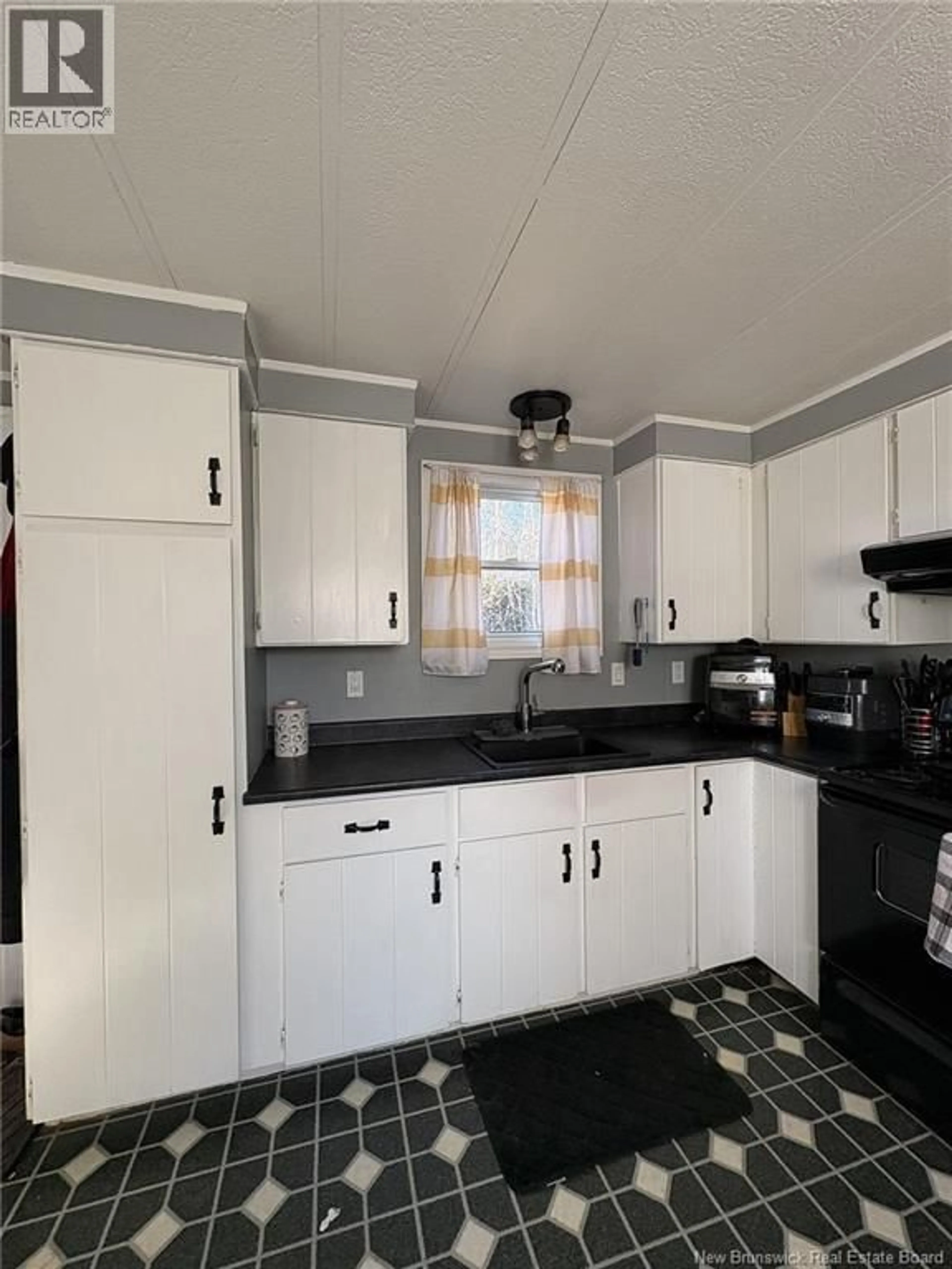 Standard kitchen, unknown for 225 WATERVILLE ROAD, Waterville New Brunswick E2V3S2