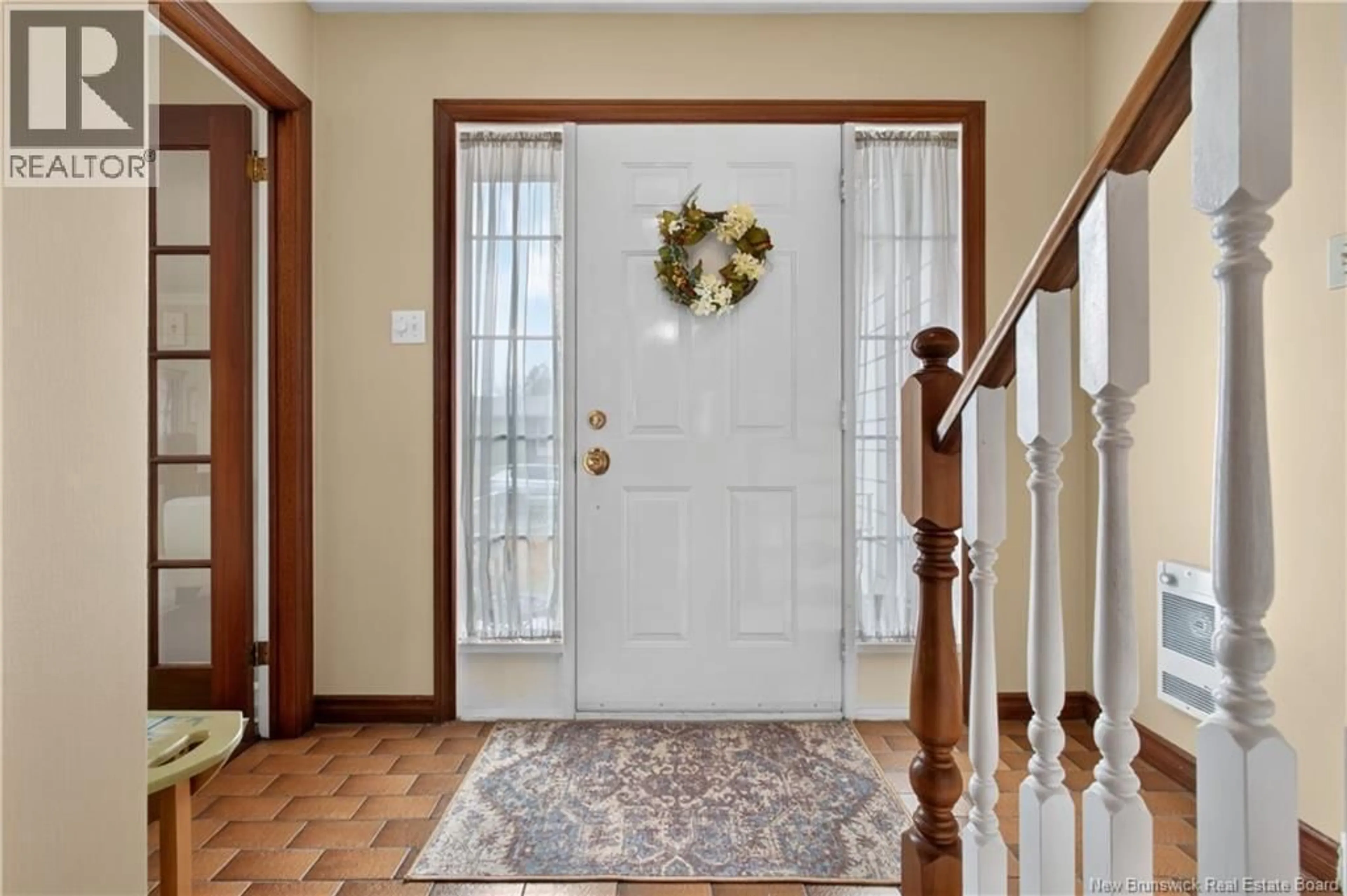 Indoor entryway for 33 WINSLOW STREET, Miramichi New Brunswick E1N2Y2