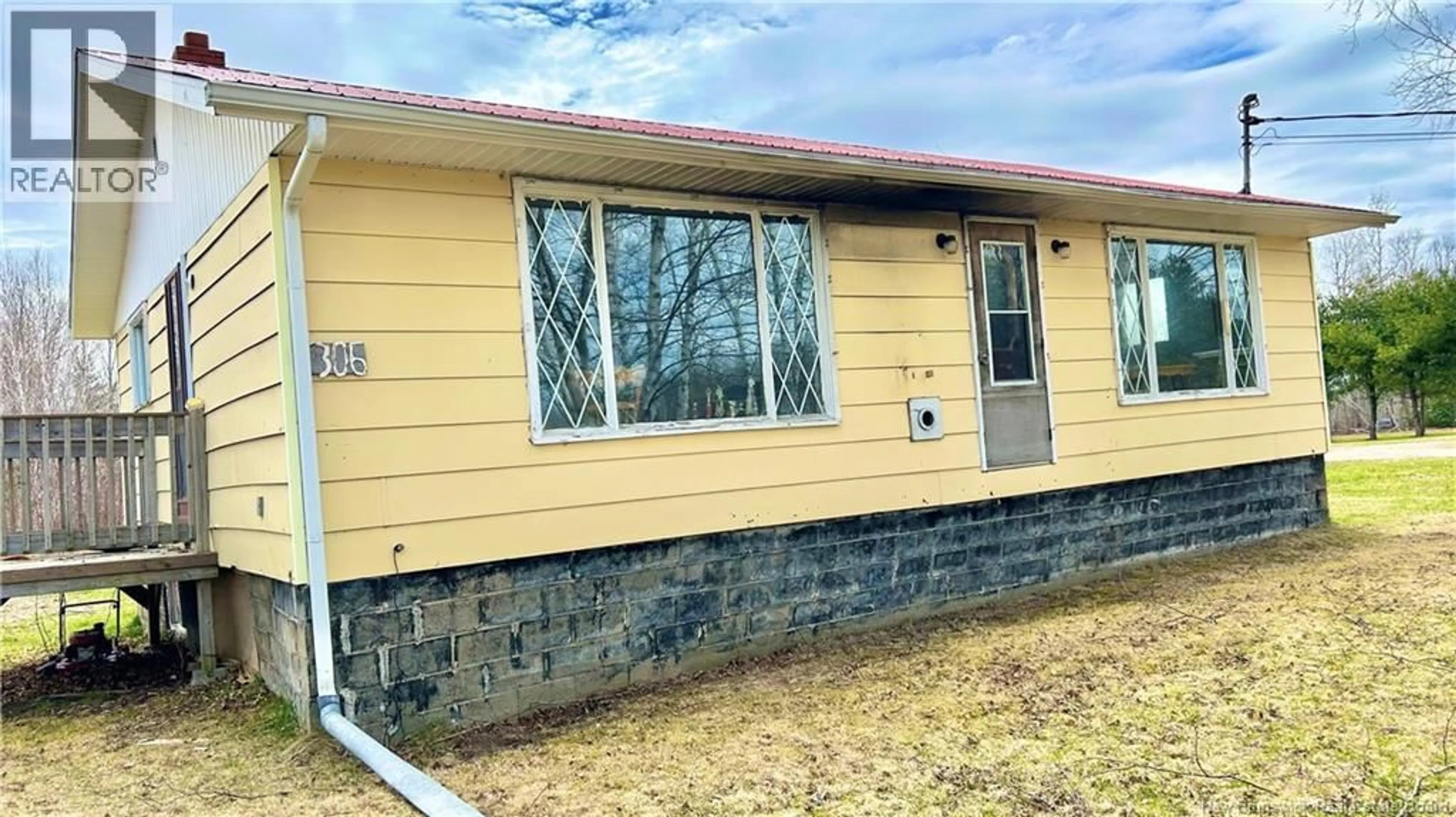 Home with vinyl exterior material, building for 1306 VAL-DOUCET, Val-Doucet New Brunswick E8R2A4