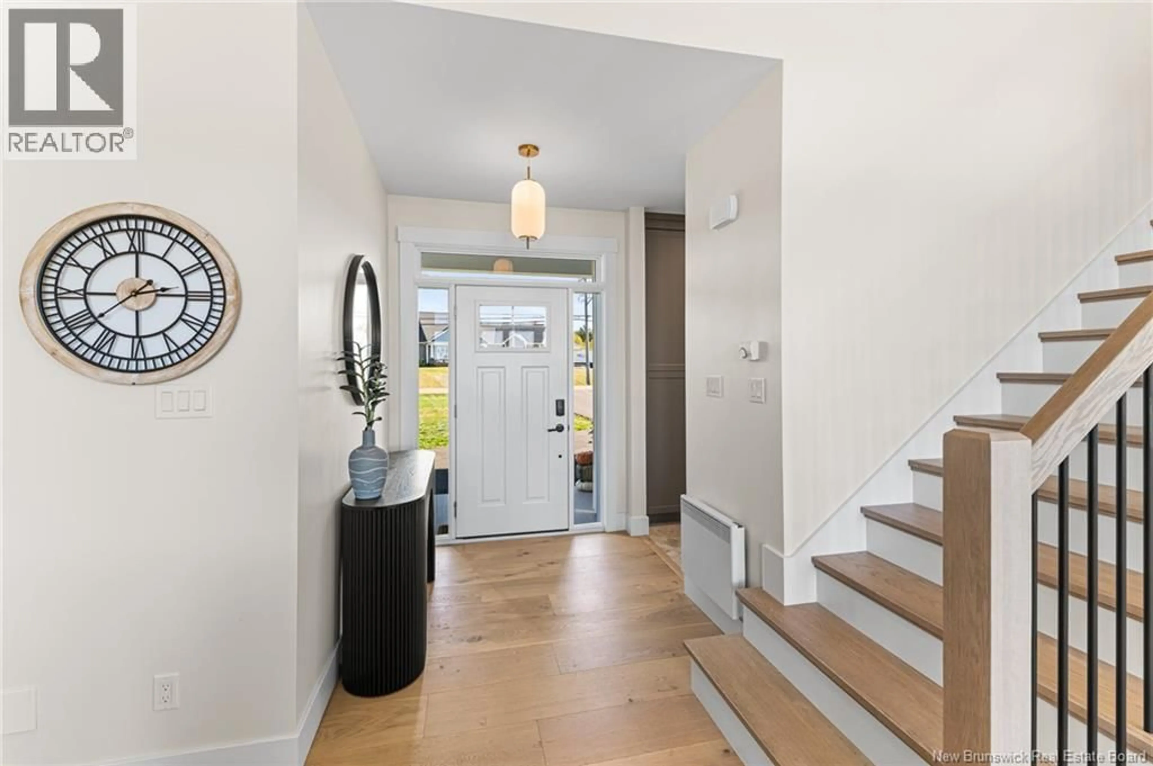 Indoor entryway for 124 RIVE SUD, Cocagne New Brunswick E4R2W9