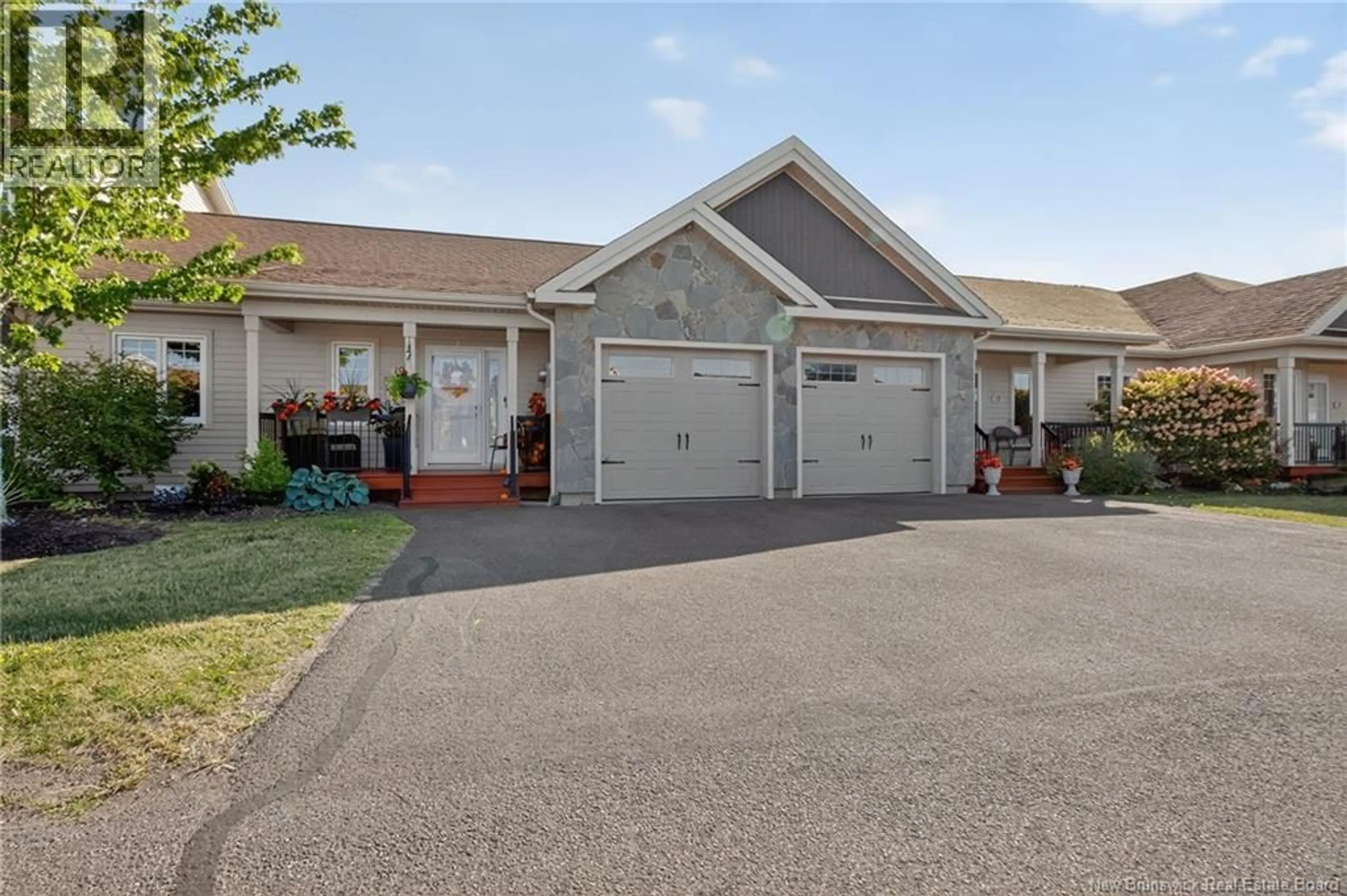 Indoor garage for 118 - 19 PERFECTION LANE, Dieppe New Brunswick E1A9H2