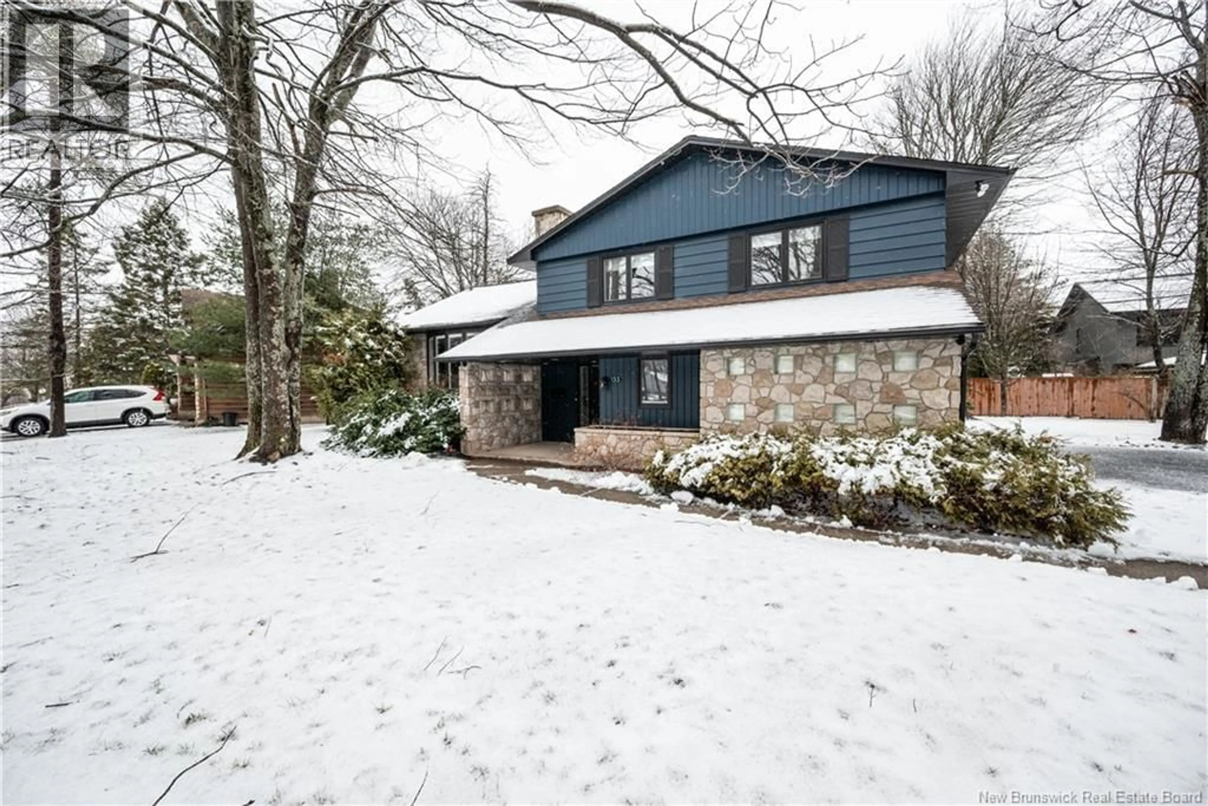 A pic from outside/outdoor area/front of a property/back of a property/a pic from drone, street for 133 CENTENNIAL DRIVE, Moncton New Brunswick E1E3W9