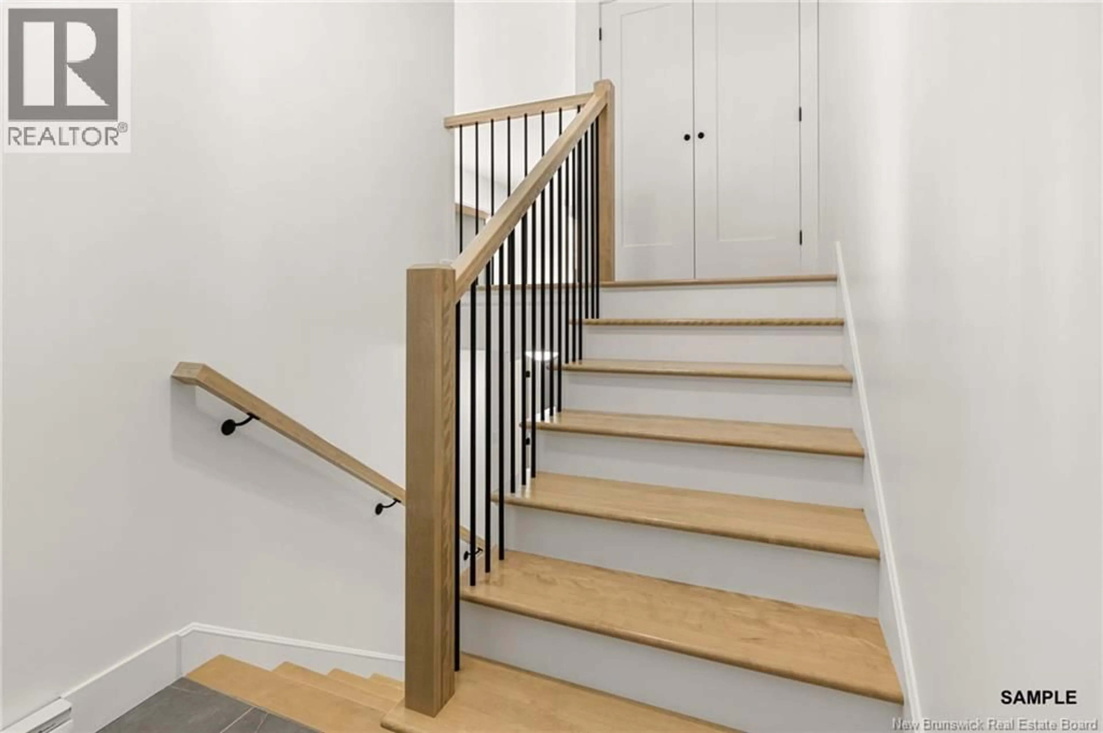 Stairs for 6 ADÉO-ROSE STREET, Memramcook New Brunswick E4K0E9