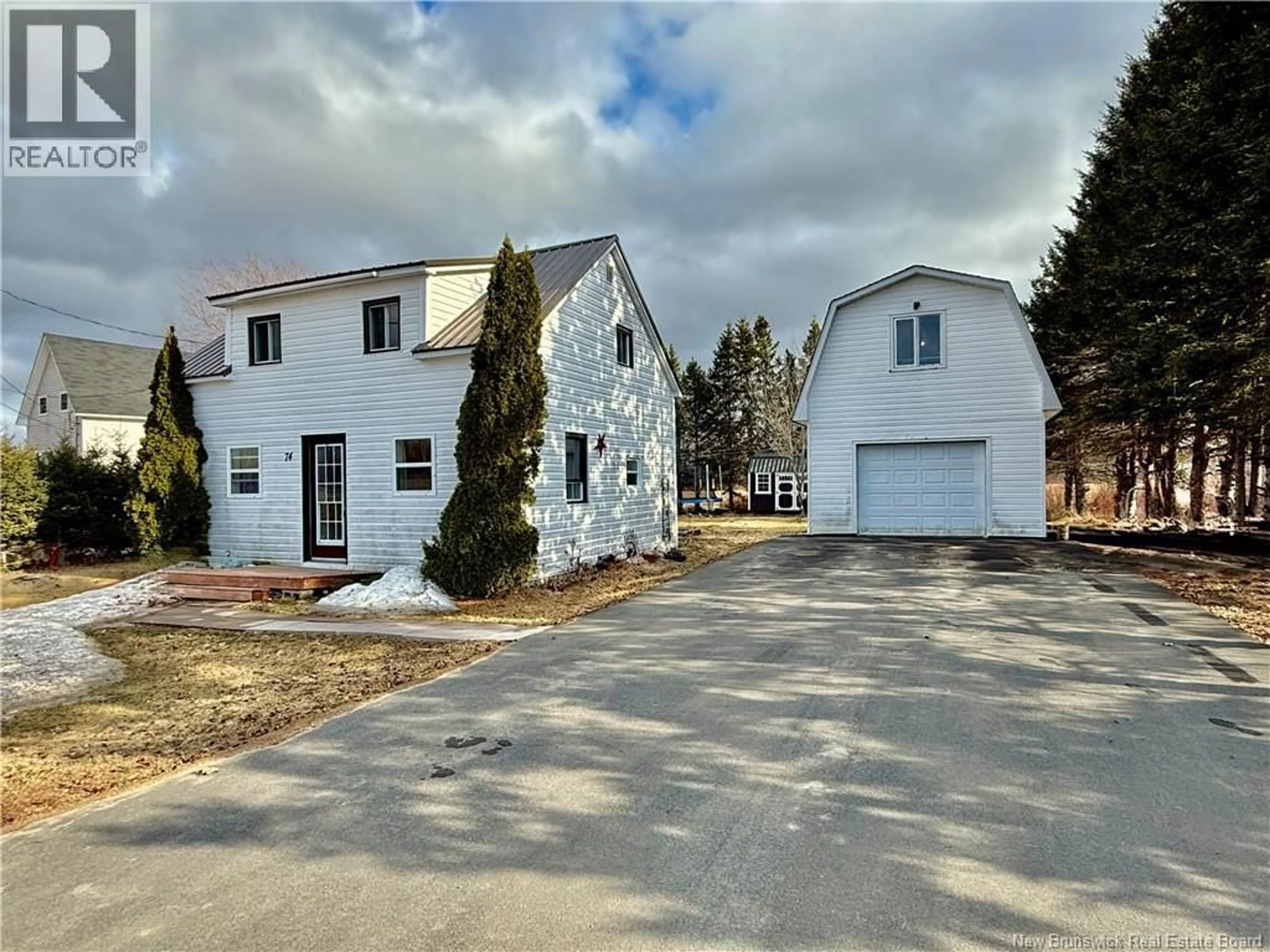 A pic from outside/outdoor area/front of a property/back of a property/a pic from drone, street for 74 DE L'ECOLE STREET, Rogersville New Brunswick E4Y1V7