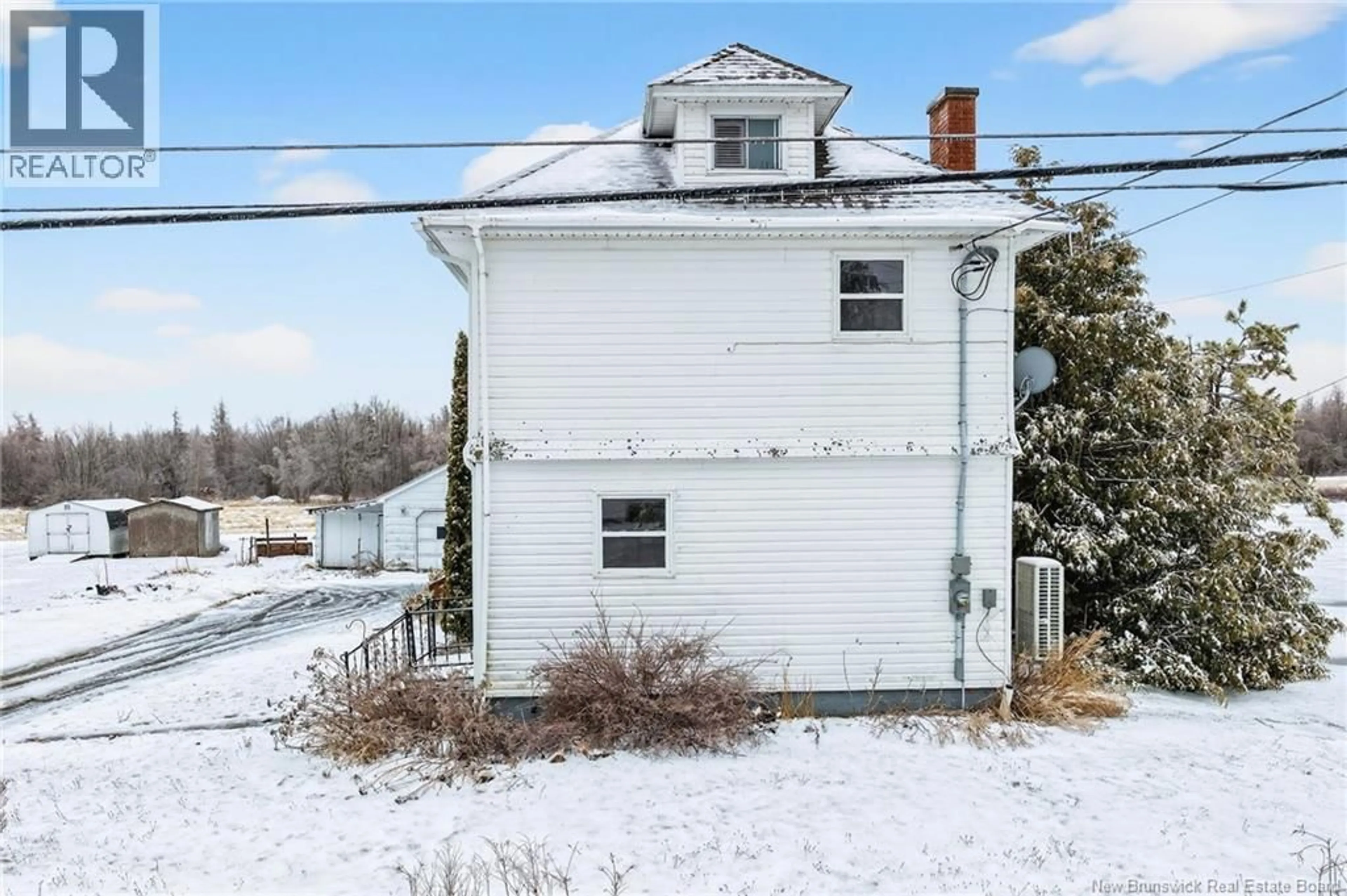 A pic from outside/outdoor area/front of a property/back of a property/a pic from drone, building for 20 DALLAIRE, Scoudouc New Brunswick E4P8R6
