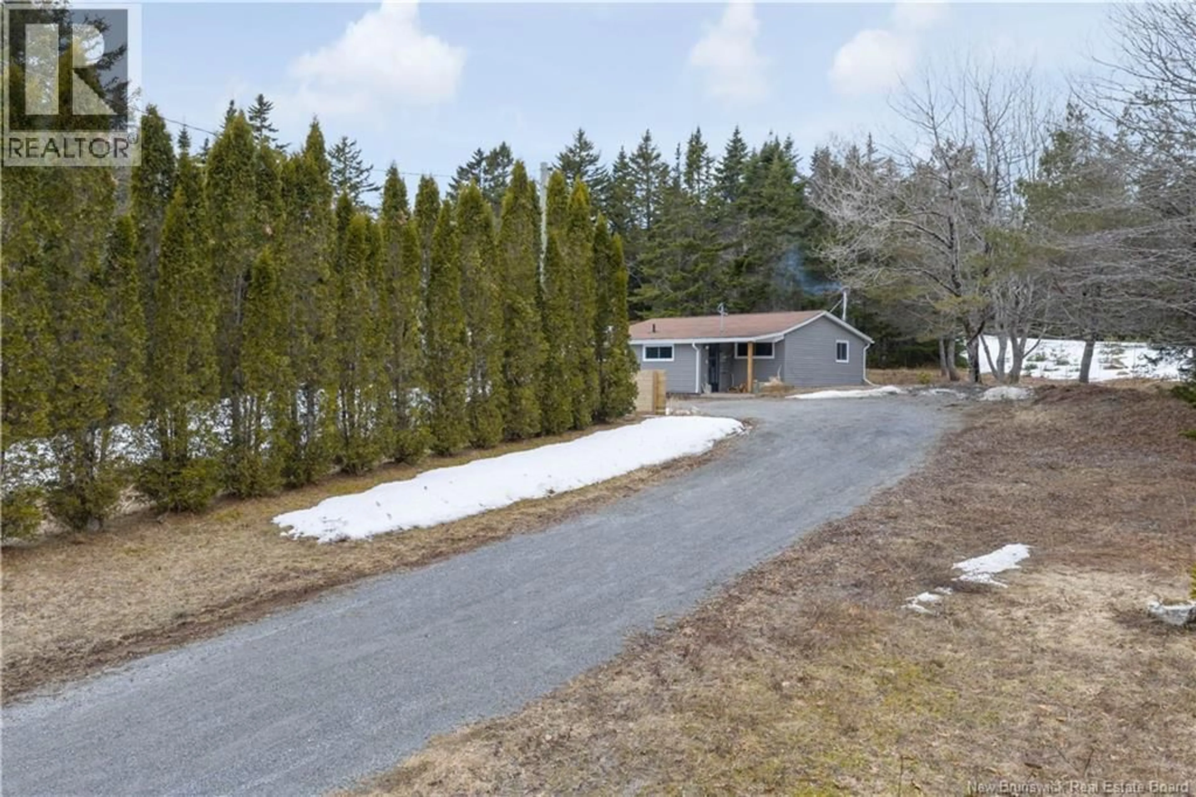A pic from outside/outdoor area/front of a property/back of a property/a pic from drone, street for 933 ROUTE 111, Rowley New Brunswick E2S2C9
