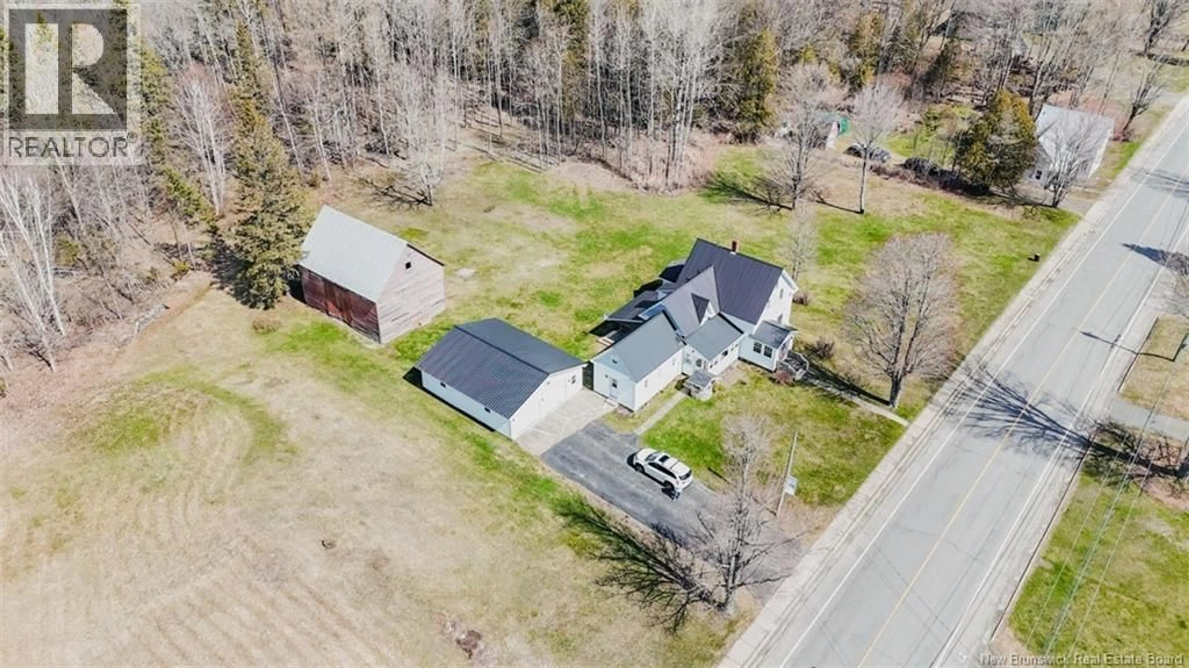A pic from outside/outdoor area/front of a property/back of a property/a pic from drone, street for 146 MAIN STREET, Canterbury New Brunswick E6H1L9