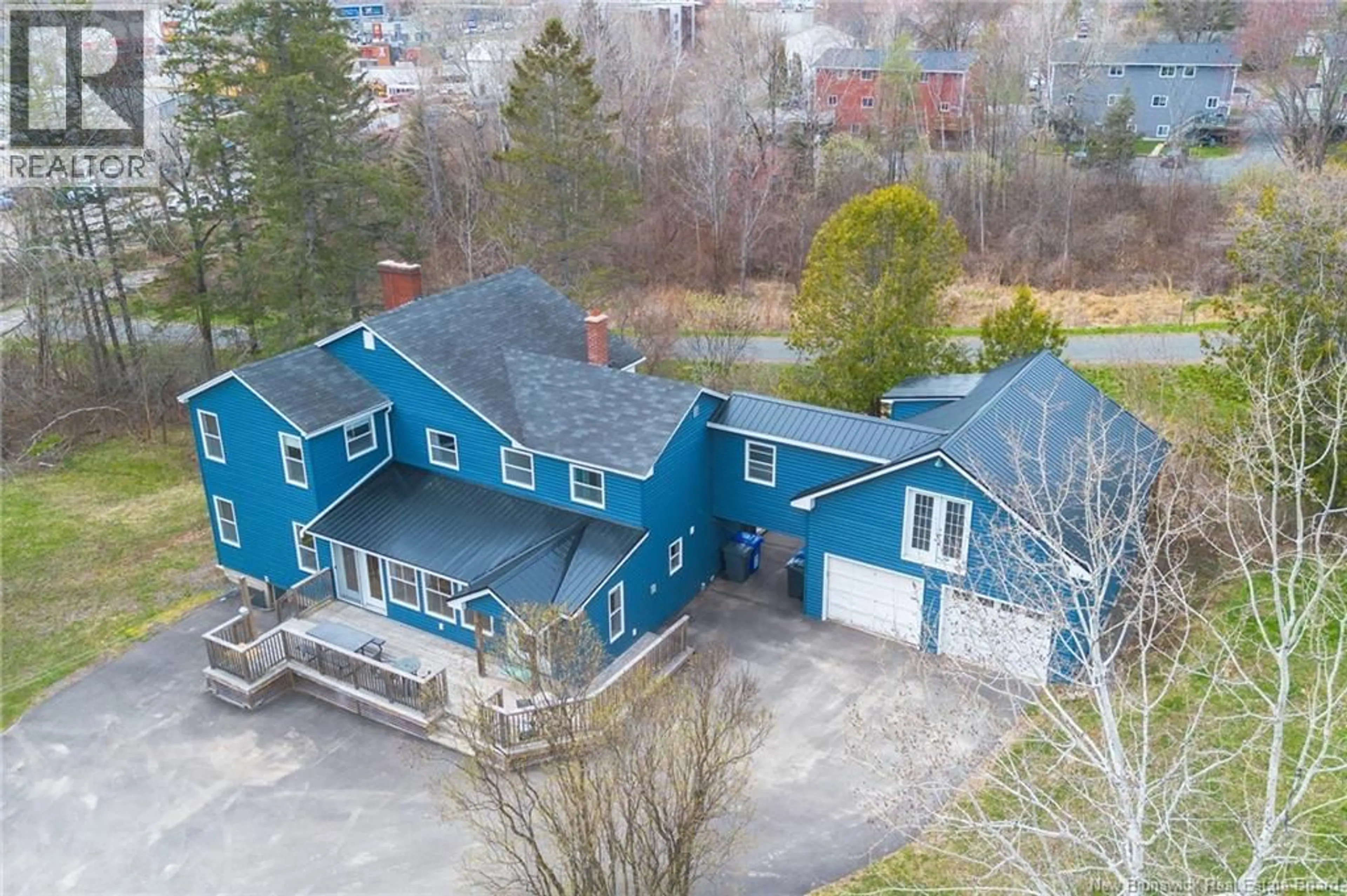 A pic from outside/outdoor area/front of a property/back of a property/a pic from drone, unknown for 180 PRESTON DRIVE, Fredericton New Brunswick E3A2L4