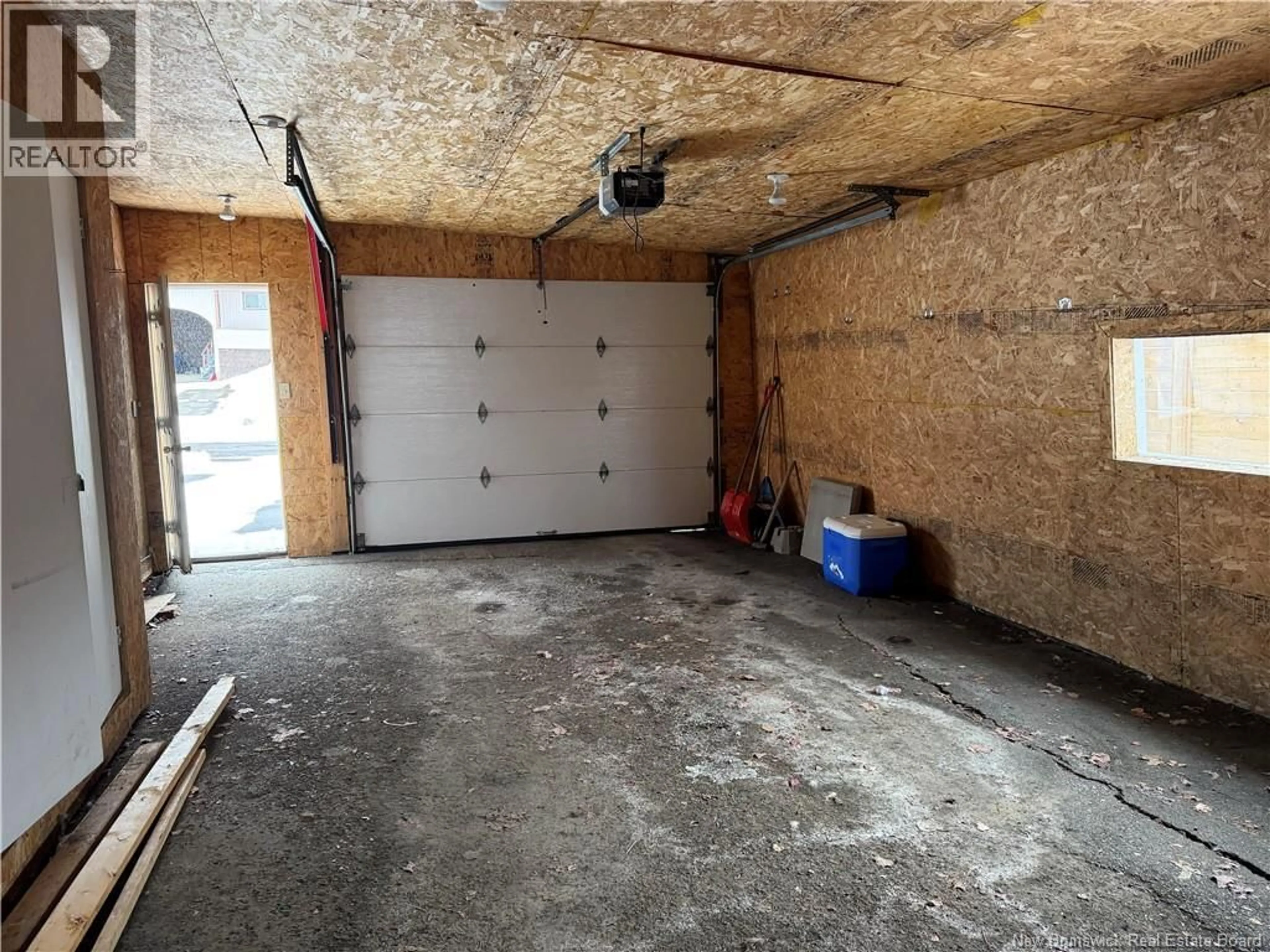 Indoor garage for 4 DUBÉ STREET, Edmundston New Brunswick E3V2G2