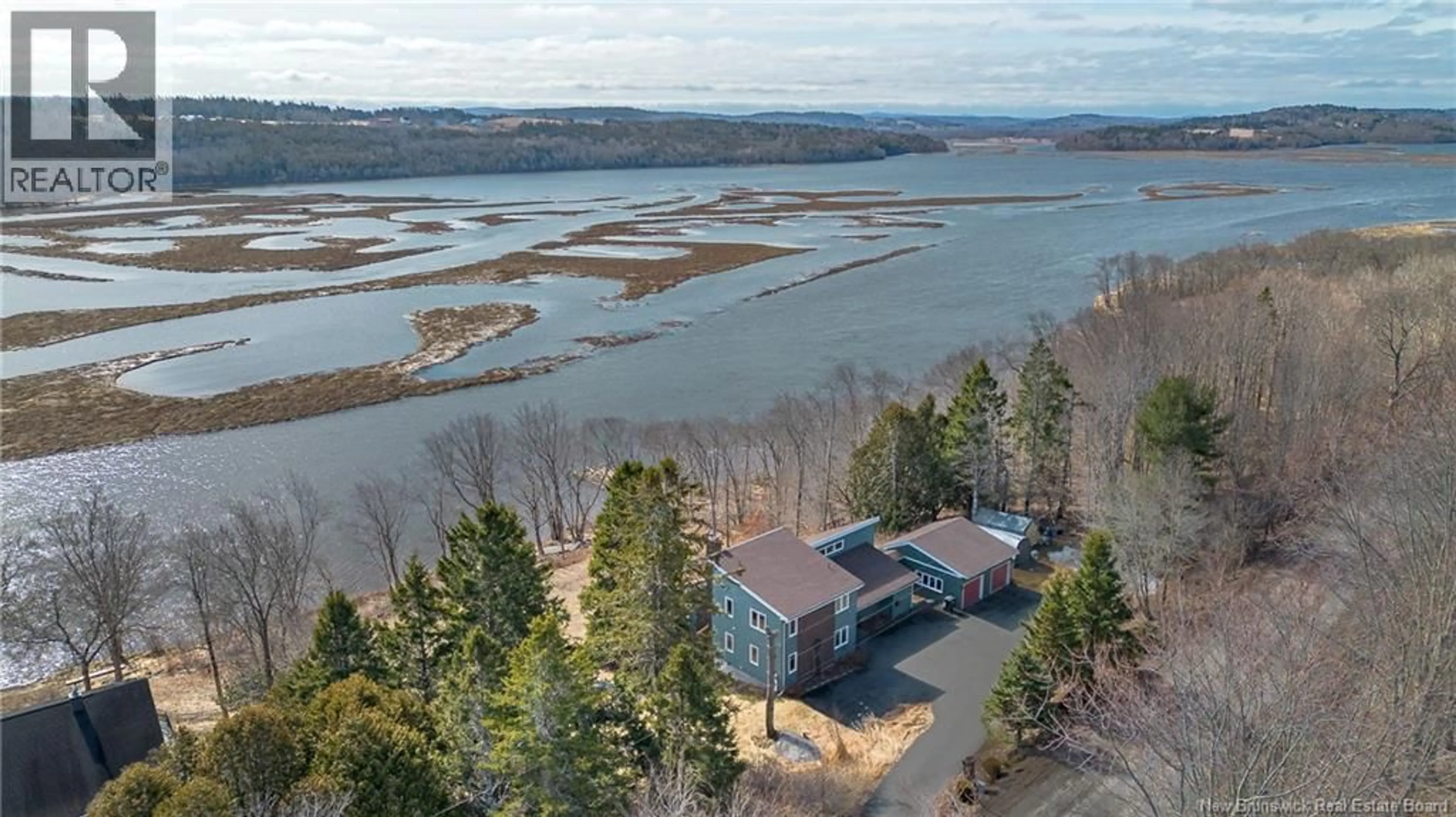 A pic from outside/outdoor area/front of a property/back of a property/a pic from drone, water/lake/river/ocean view for 351 NORTON SHORE ROAD, Hampton New Brunswick E5N6K2