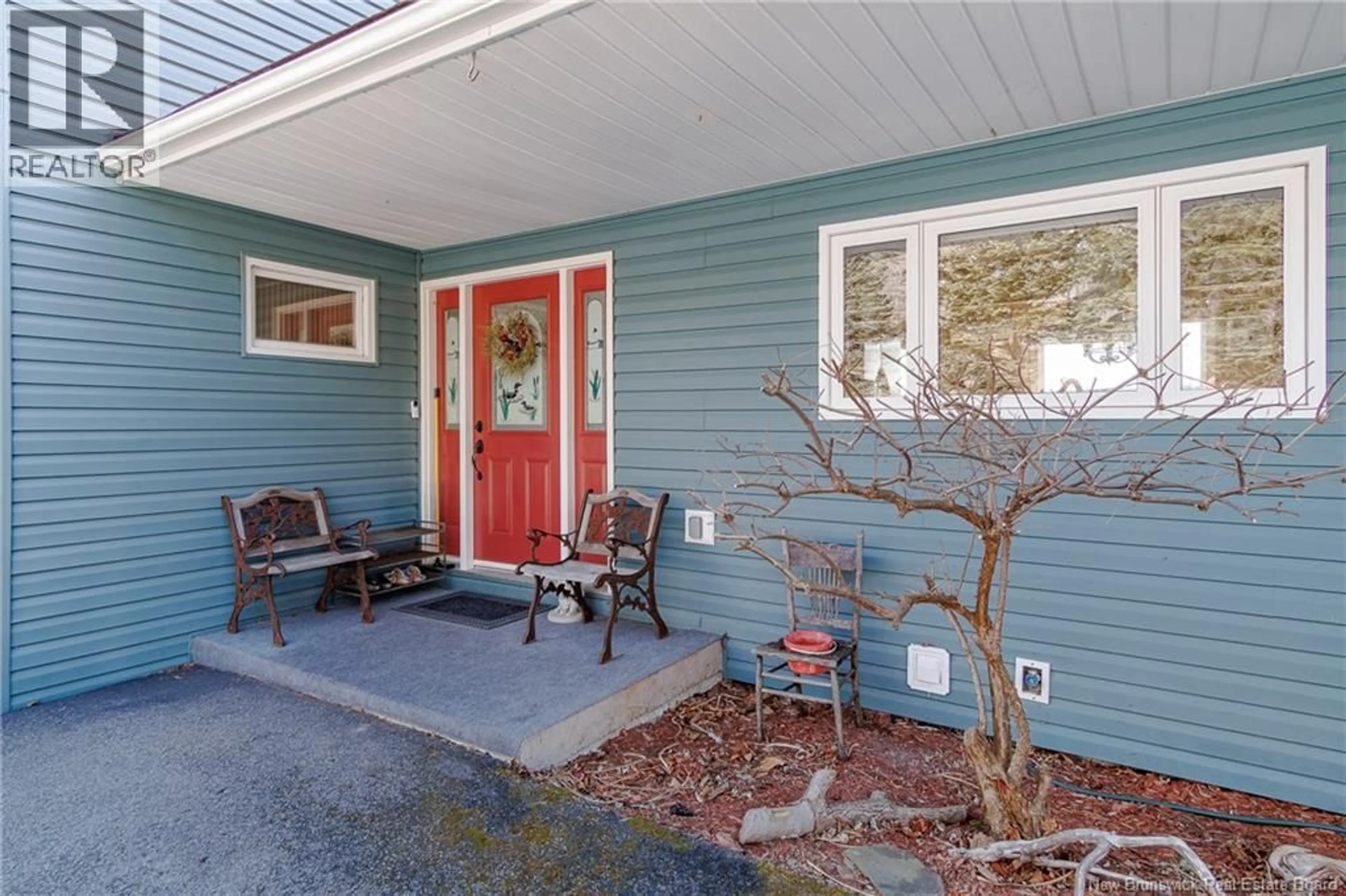 Indoor entryway for 351 NORTON SHORE ROAD, Hampton New Brunswick E5N6K2