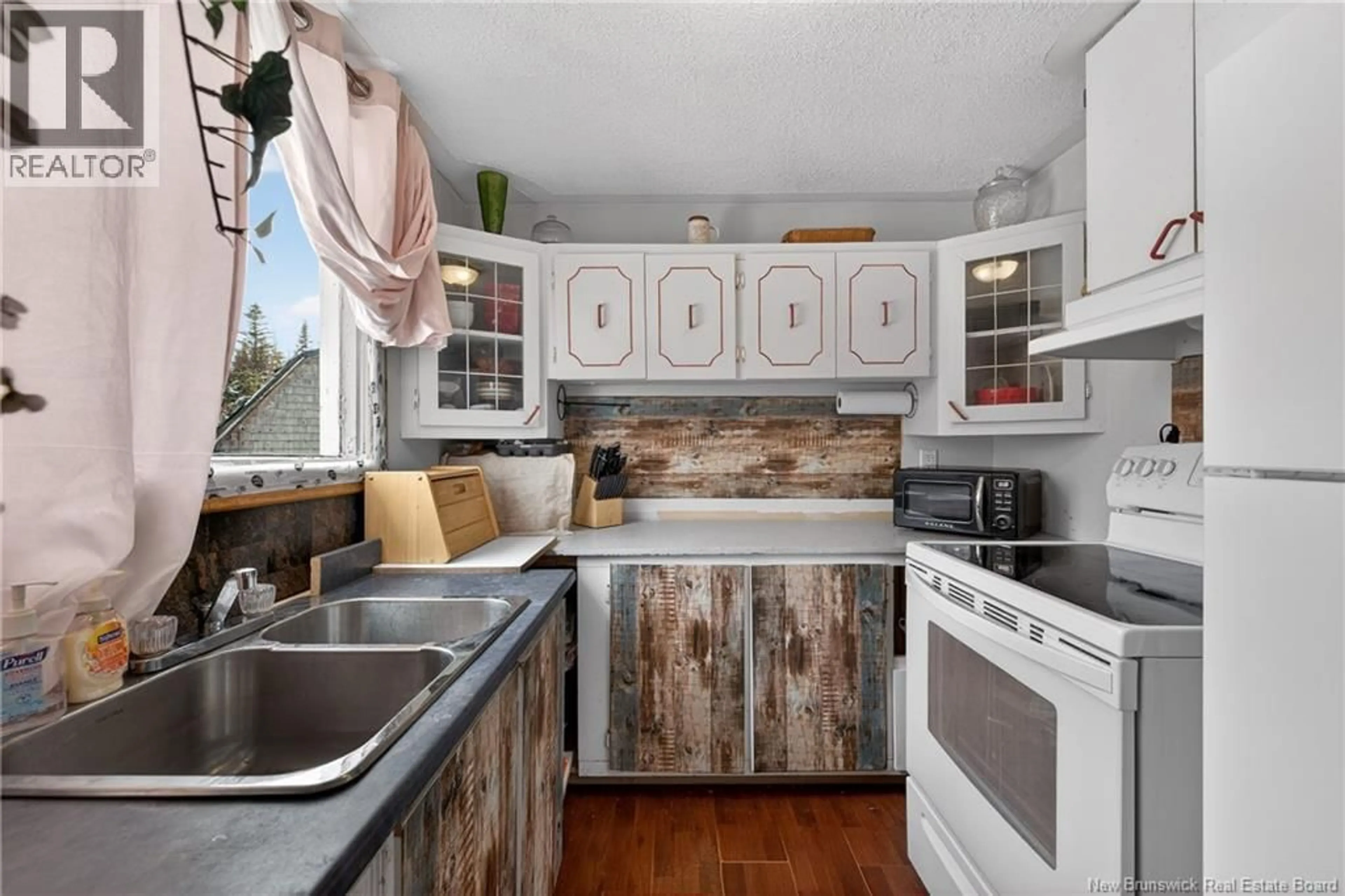Rustic kitchen, unknown for 1394 DEGRACE STREET, Maisonnette New Brunswick E8N2J4