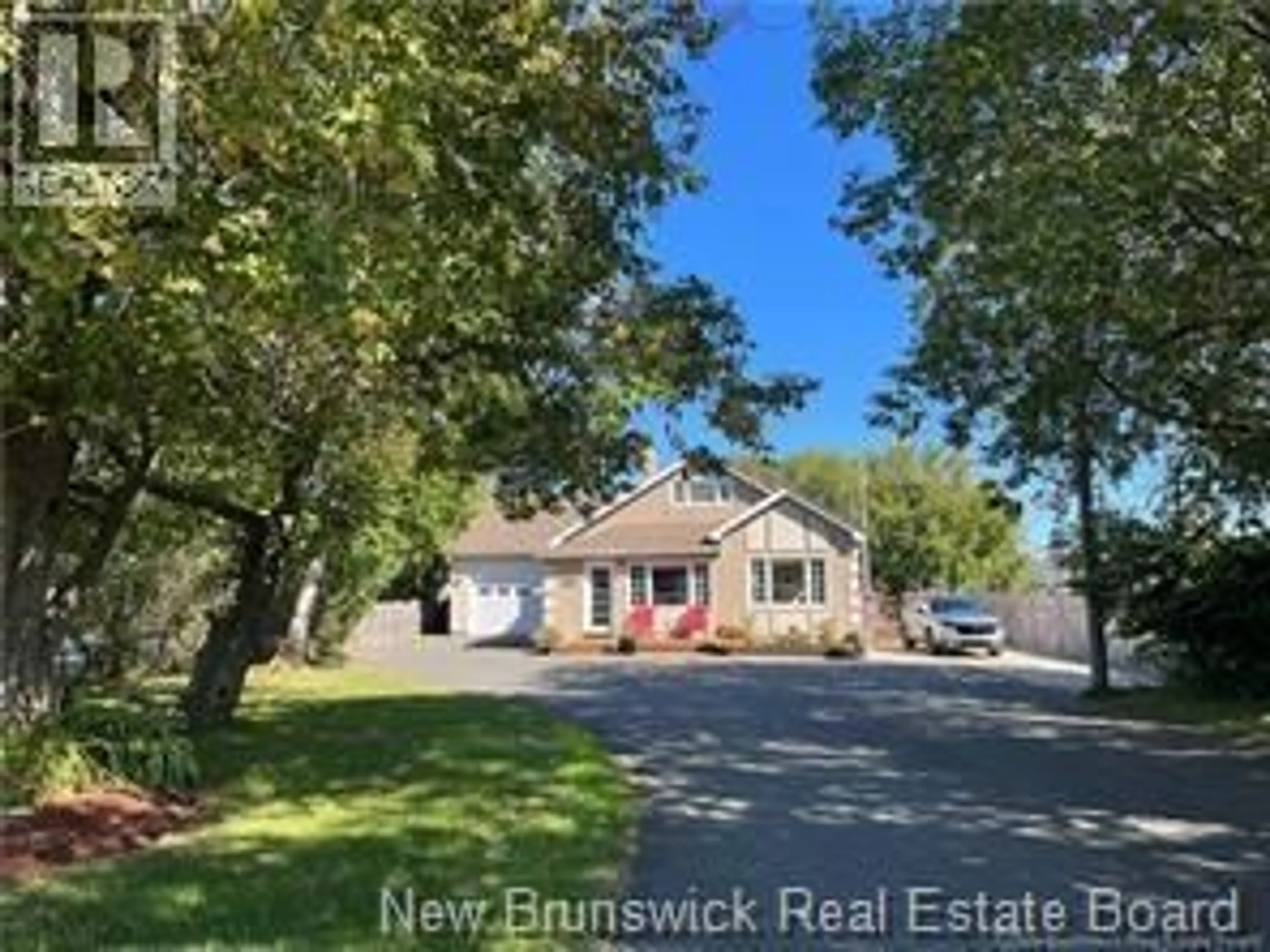 A pic from outside/outdoor area/front of a property/back of a property/a pic from drone, street for 579 PRINCIPALE, Petit-Rocher New Brunswick E2L1H9