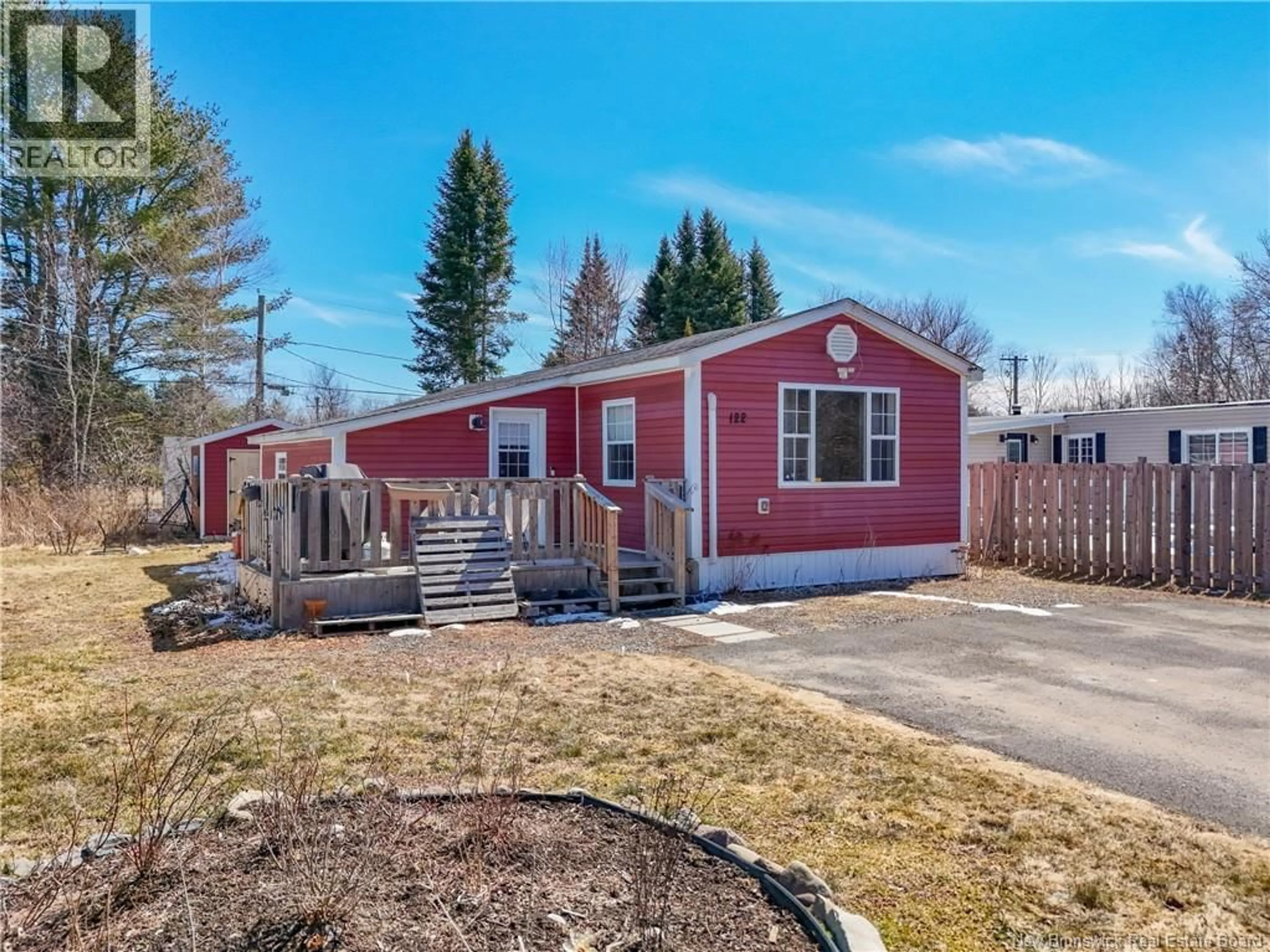 A pic from outside/outdoor area/front of a property/back of a property/a pic from drone, street for 122 MCGEE STREET, Lincoln New Brunswick E3B8M2