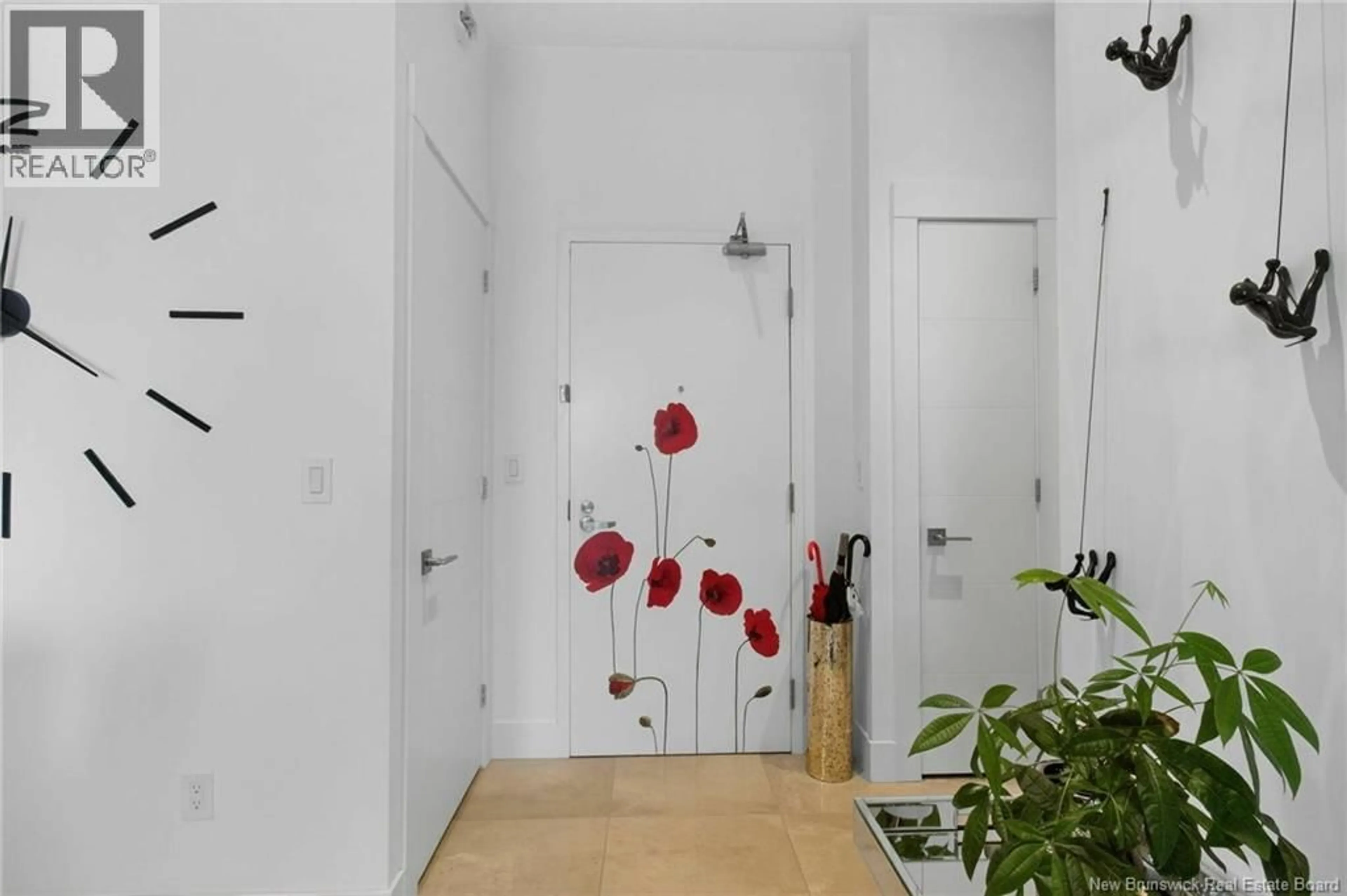 Indoor entryway for 804 - 55 QUEEN STREET, Moncton New Brunswick E1C4S5