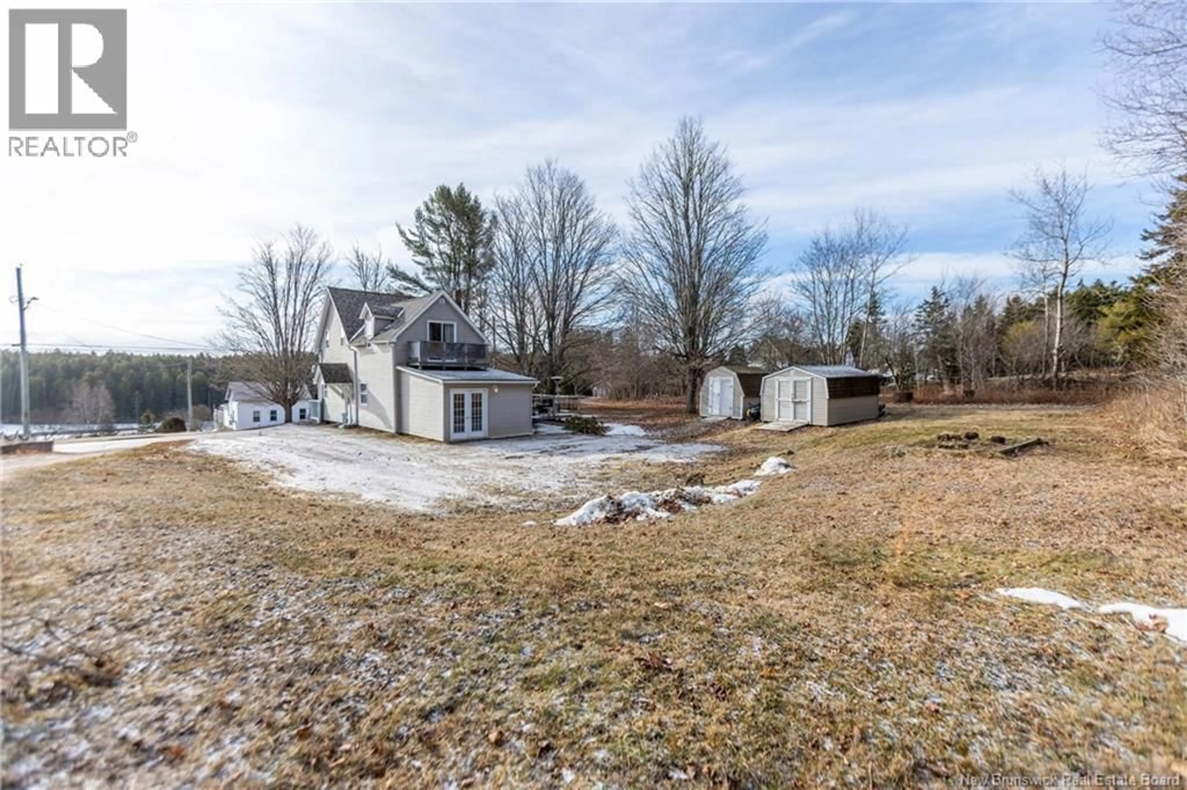 A pic from outside/outdoor area/front of a property/back of a property/a pic from drone, unknown for 15 WATER STREET, Dorchester New Brunswick E4K3A2