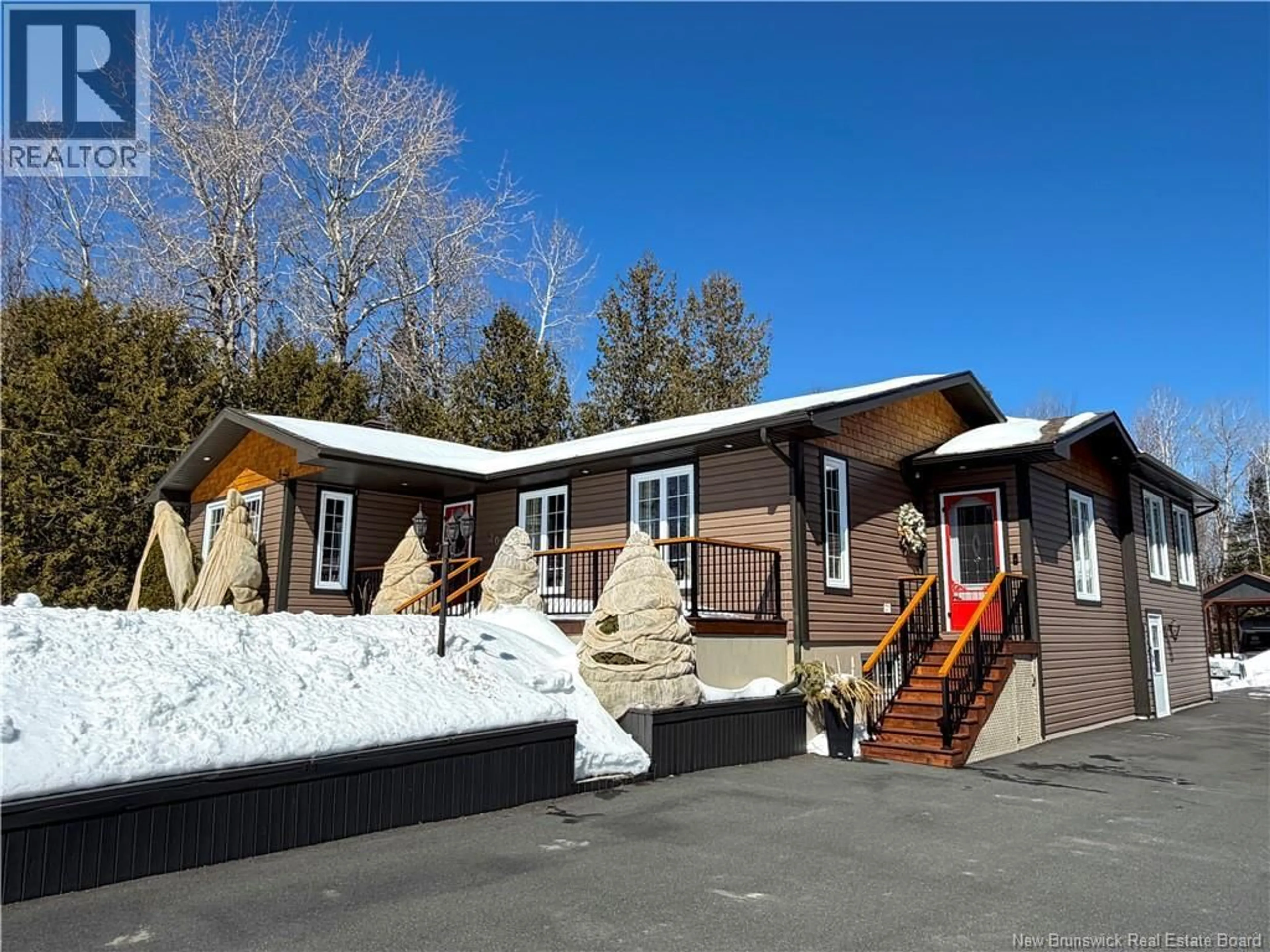 Home with vinyl exterior material, mountain view for 420 CH MADRAN, Madran New Brunswick E8K2L1