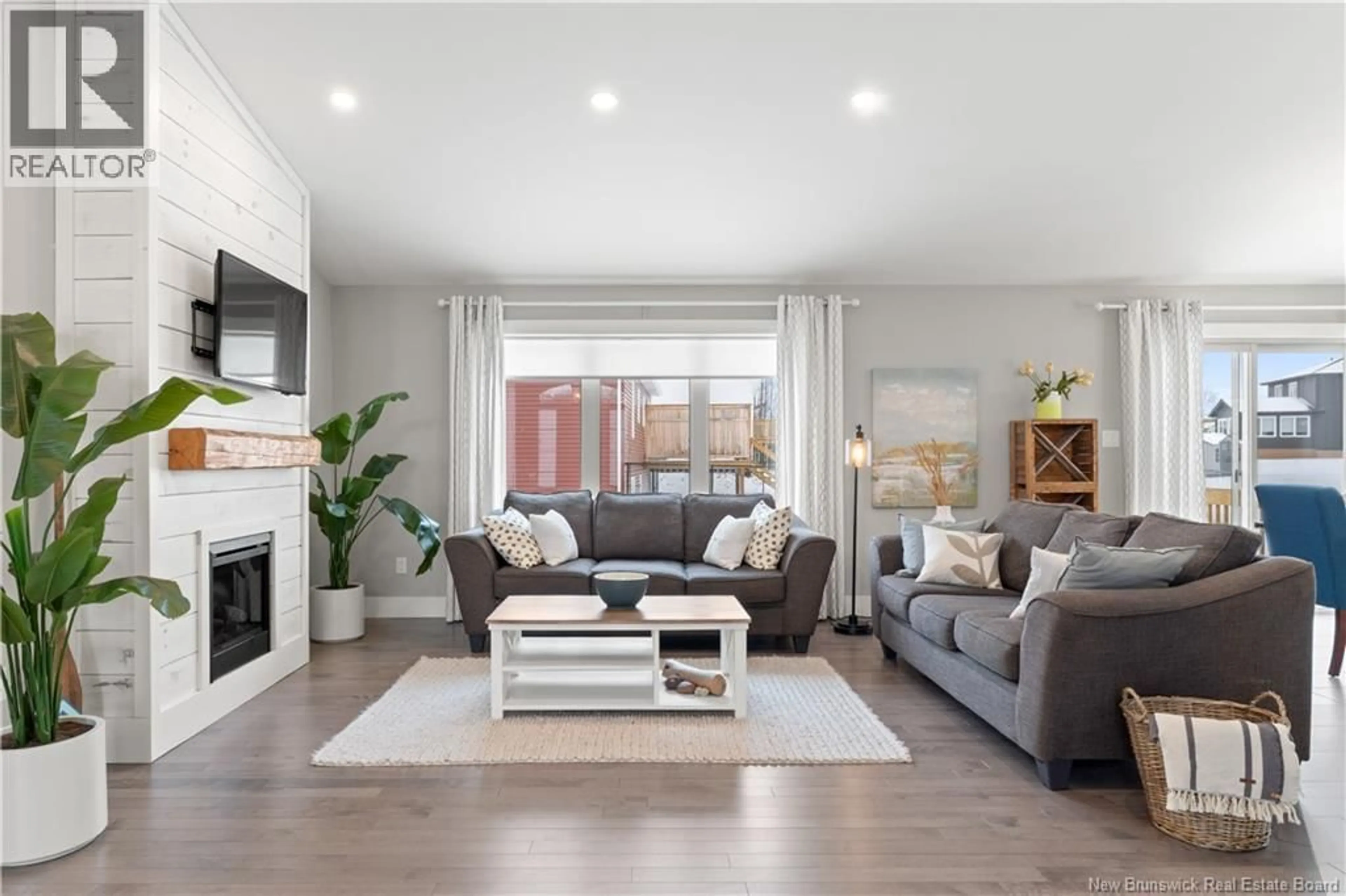 Living room with furniture, unknown for 260 CHATELLERAULT STREET, Shediac New Brunswick E4P0L2