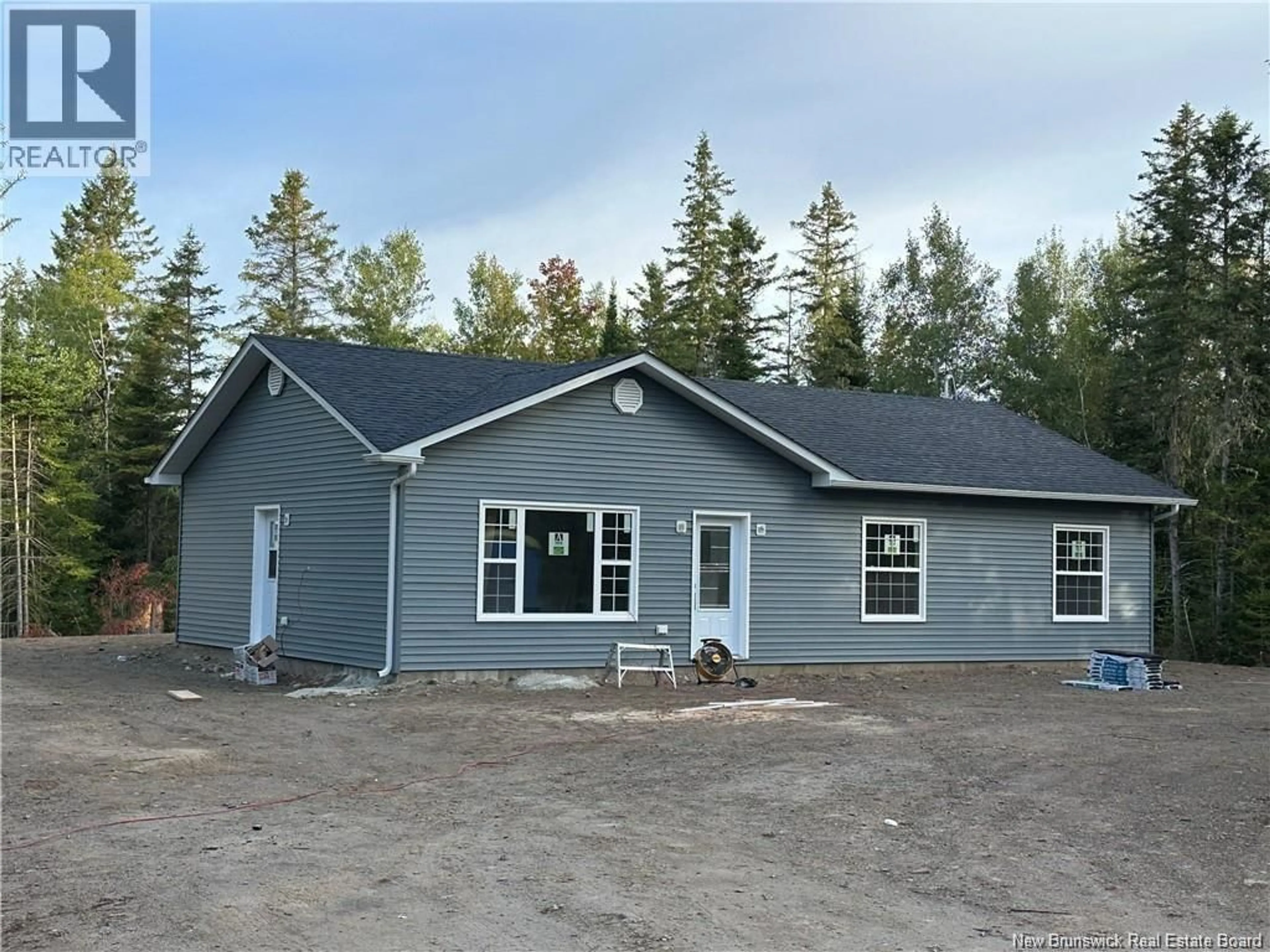 Home with vinyl exterior material, building for 356 LOWER DURHAM, Durham Bridge New Brunswick E6C1G7